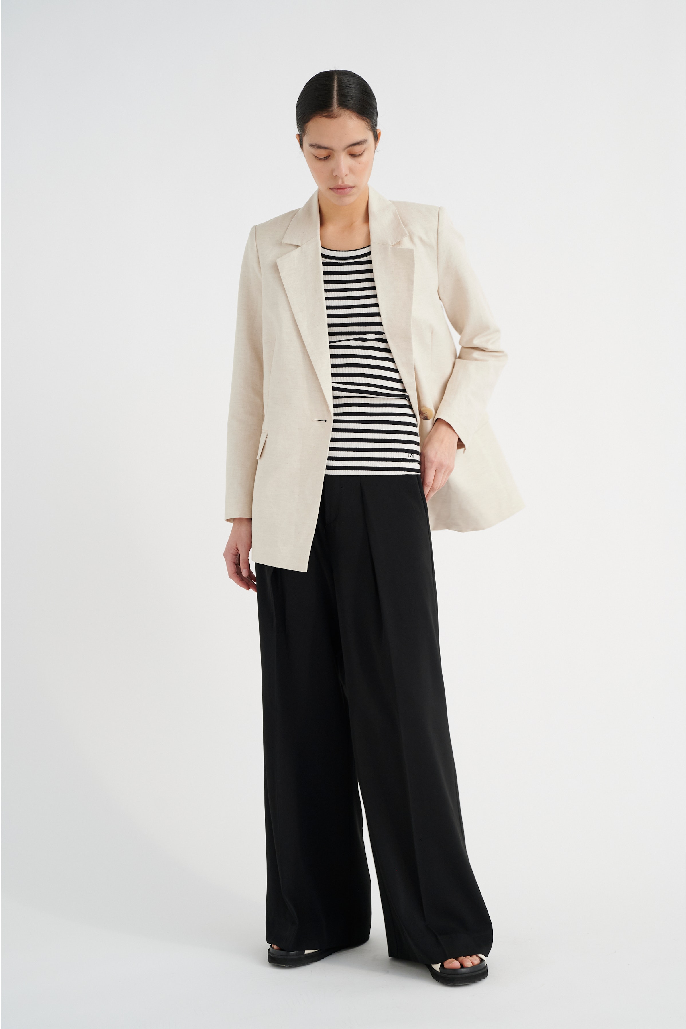 JourniIW Blazer LOOKBOOK FRONT 30107217-301269