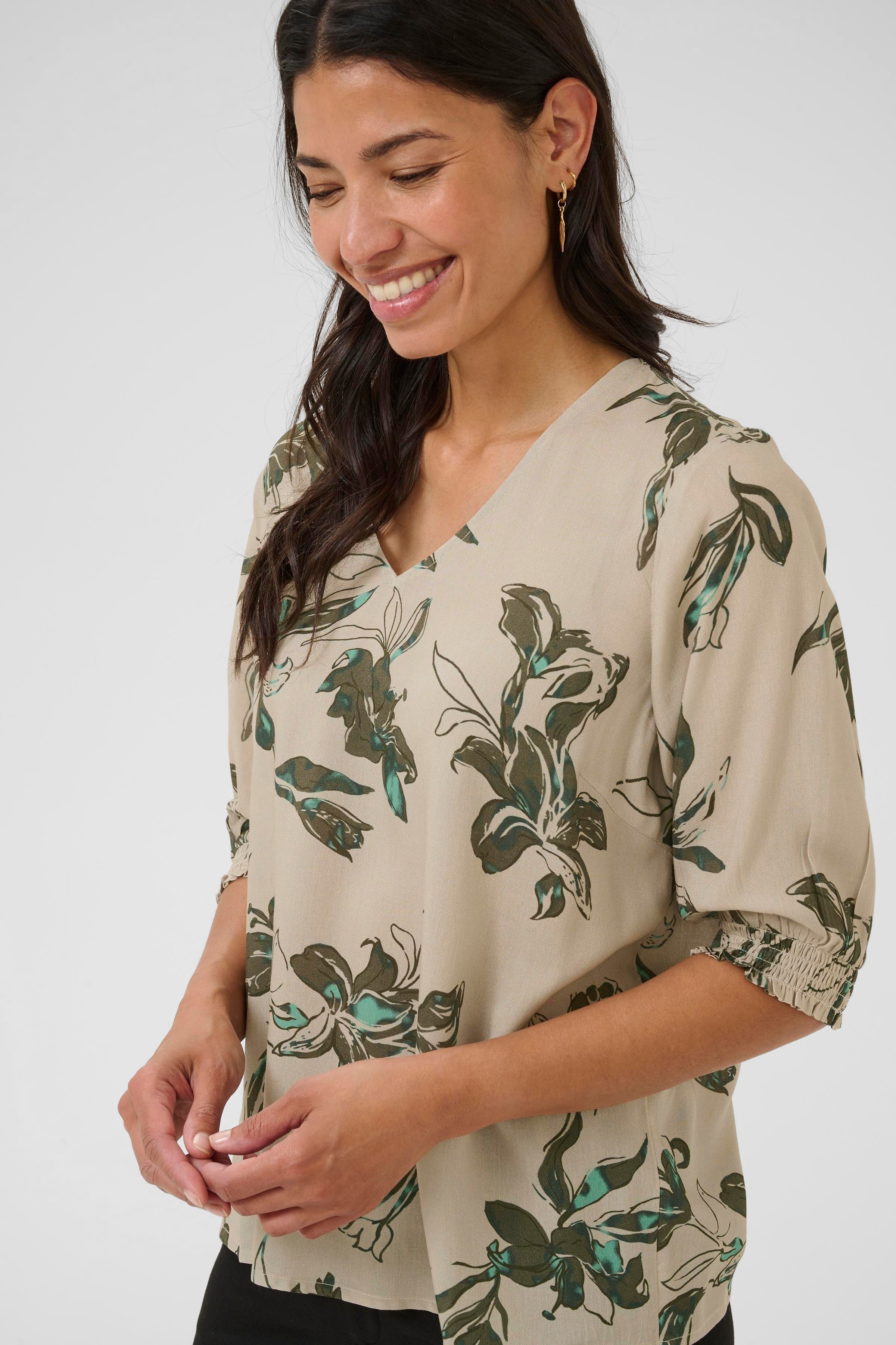 BPtrudy Bluse LOOKBOOK DETAIL 40200012-108404