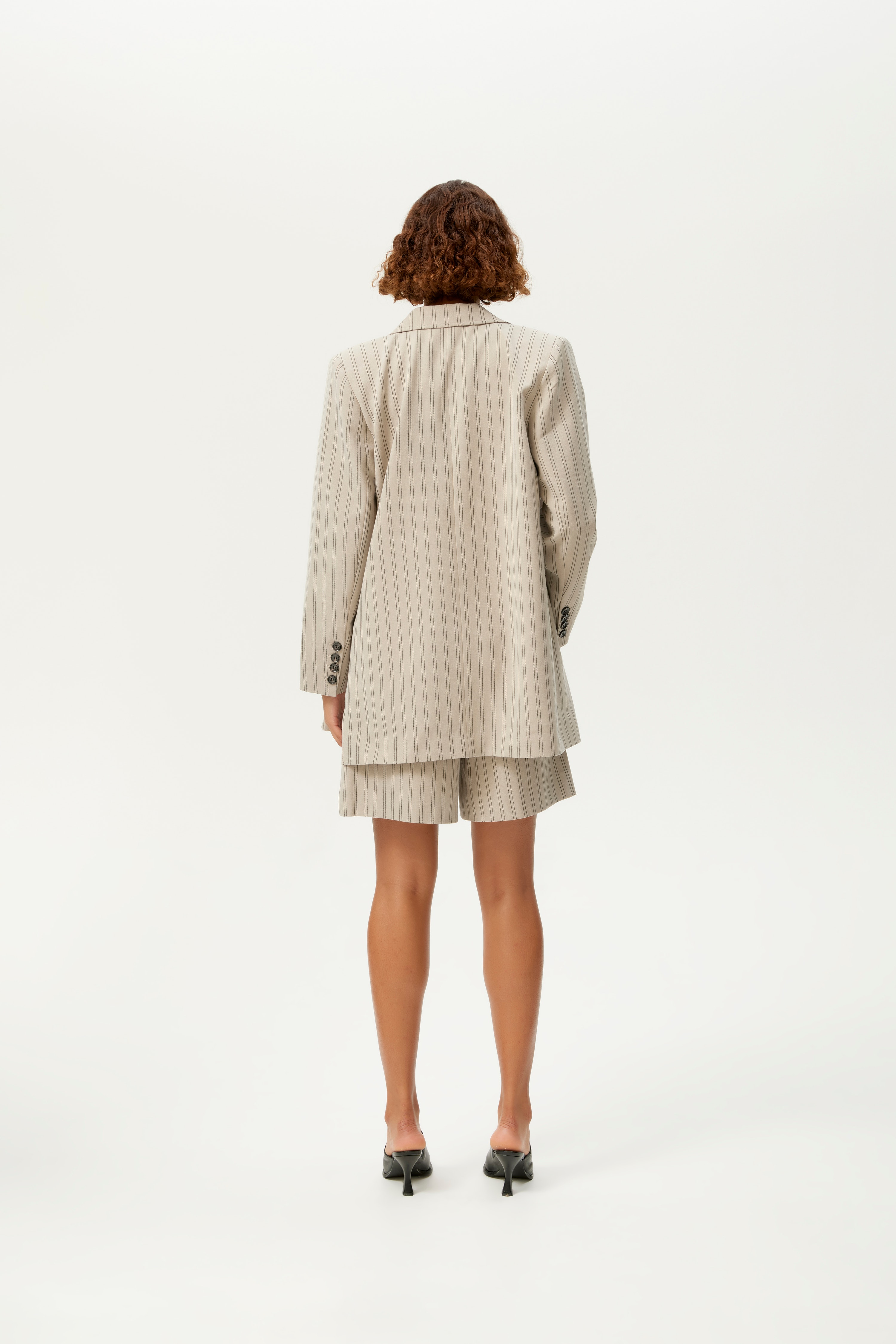 BlairGZ Shorts LOOKBOOK BACK 10906142-102849