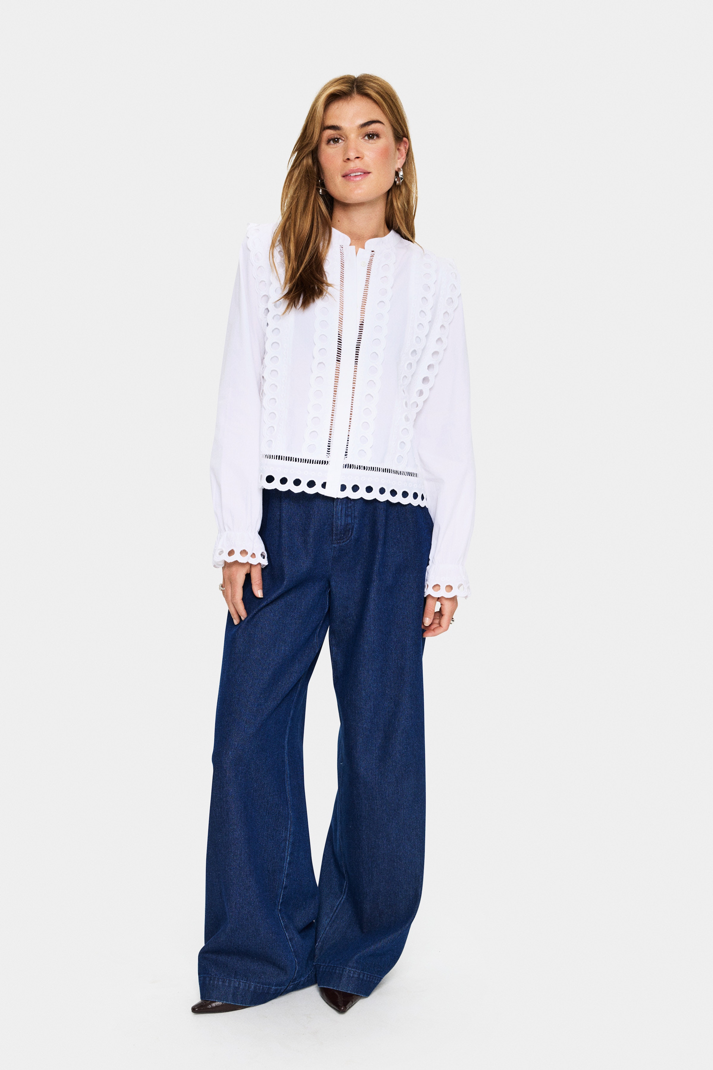 MarleeSZ Shirt LOOKBOOK FRONT 30514366-110601