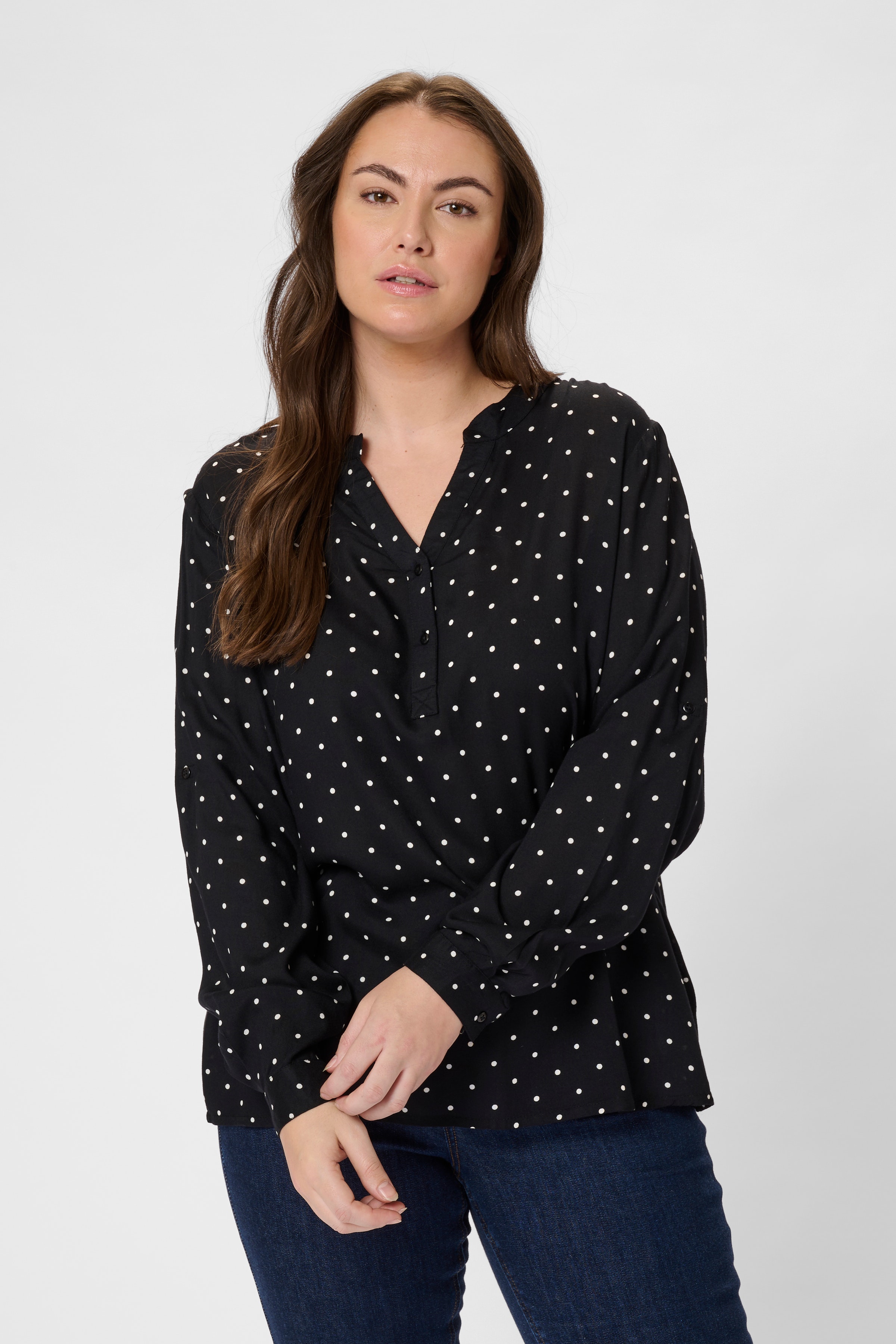 KCjoy Blouse LOOKBOOK FRONT 10581192-100207