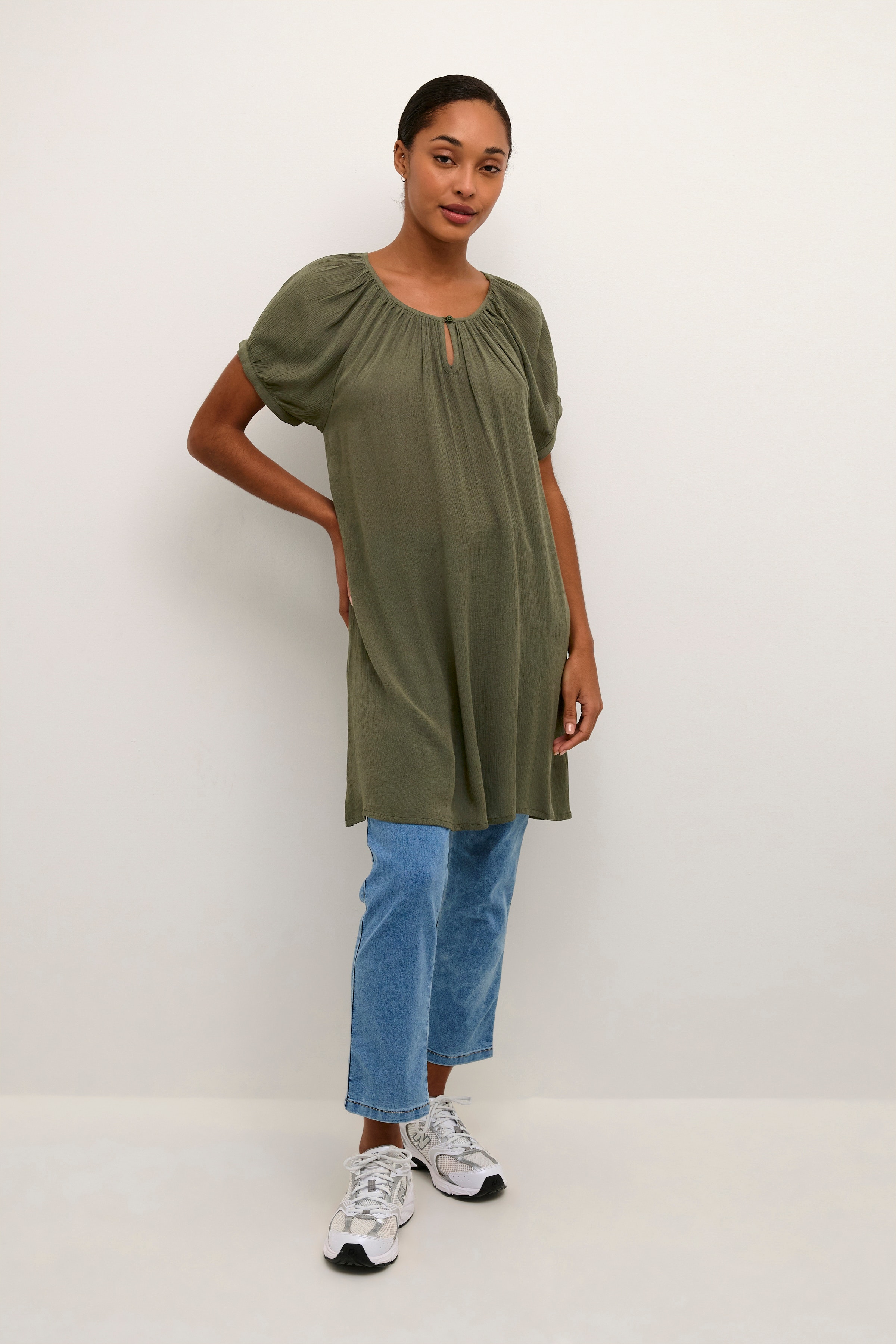 Amber Tunika LOOKBOOK FRONT 501031-50947