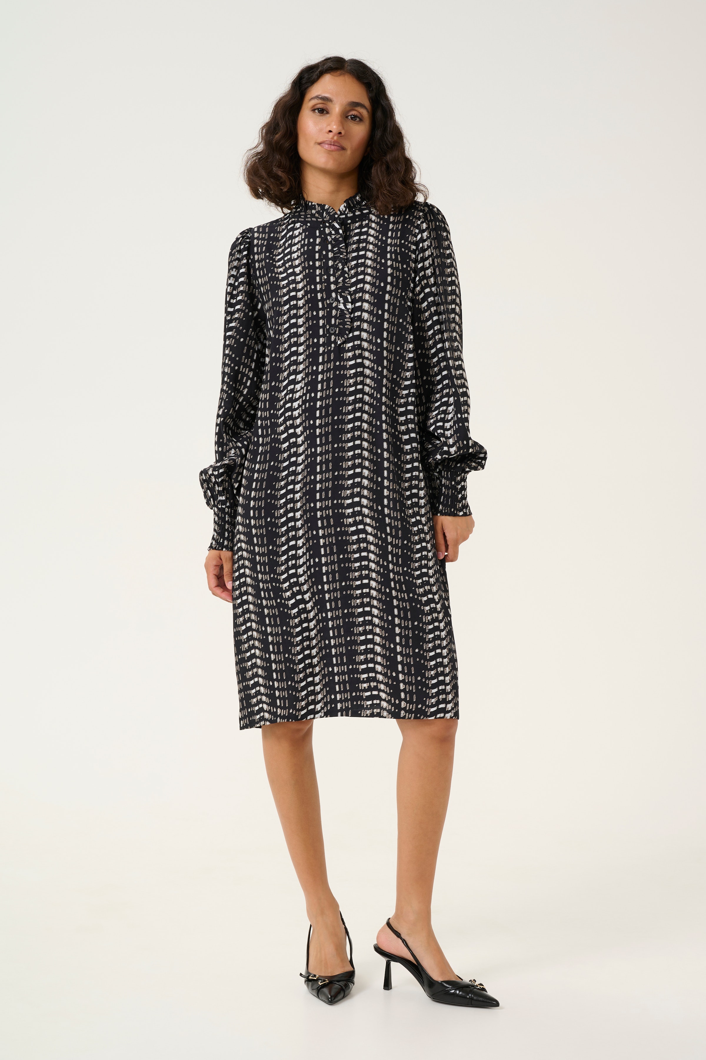 KAalice Robe LOOKBOOK FRONT 10509404-106972