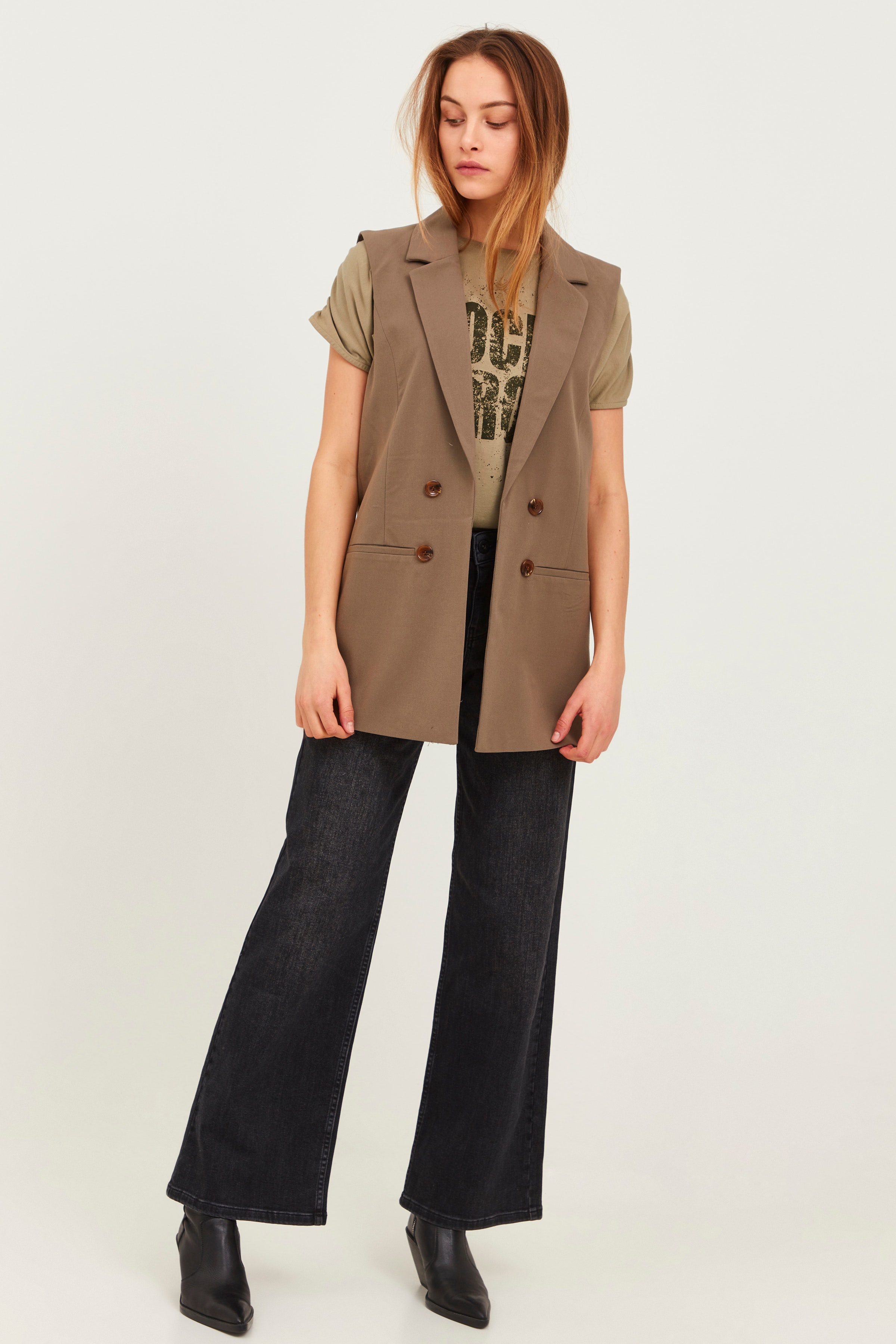 Väst LOOKBOOK FRONT 50206175-180513