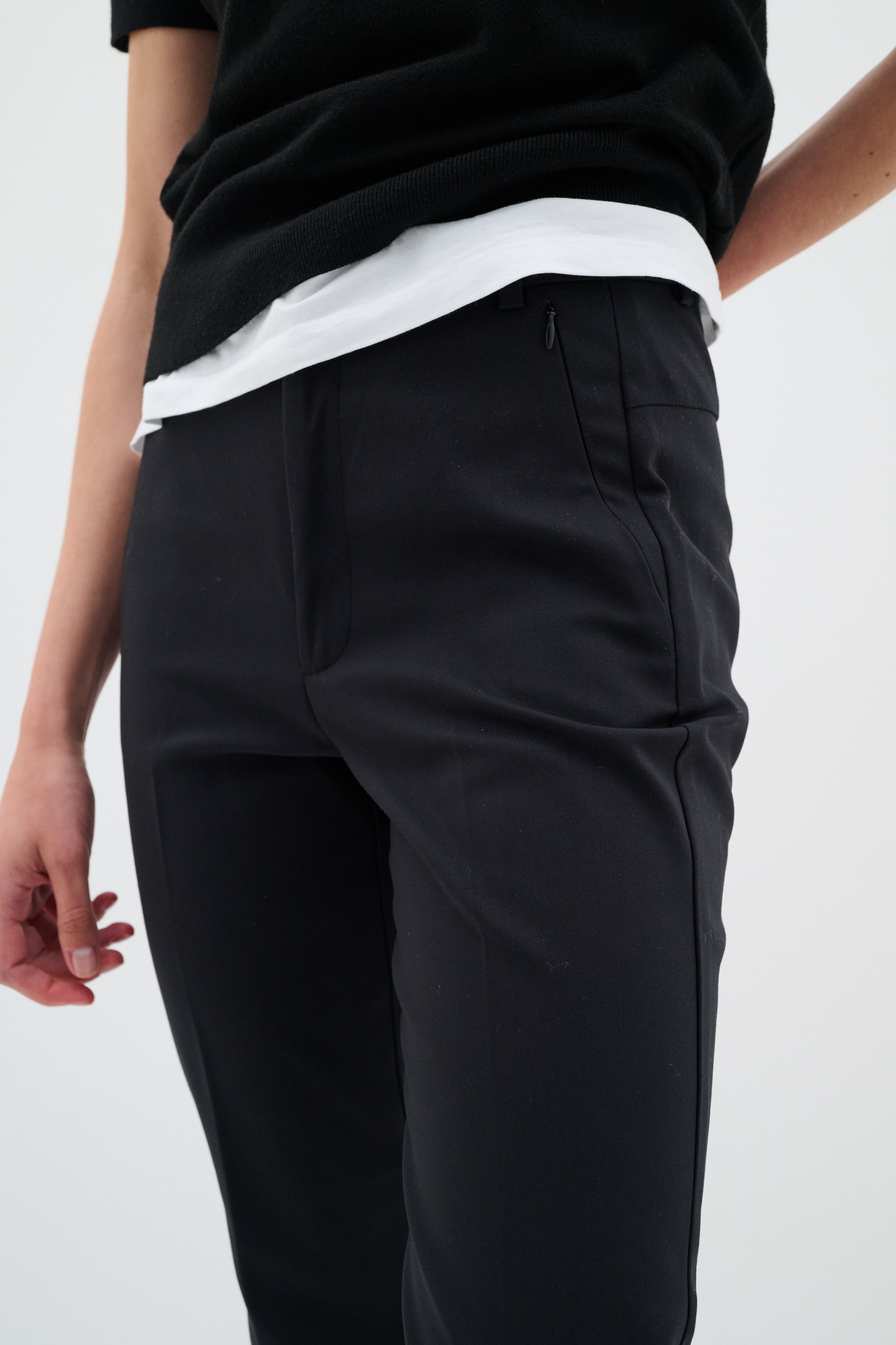 EmmyIW Trousers LOOKBOOK DETAIL 30110606-194008