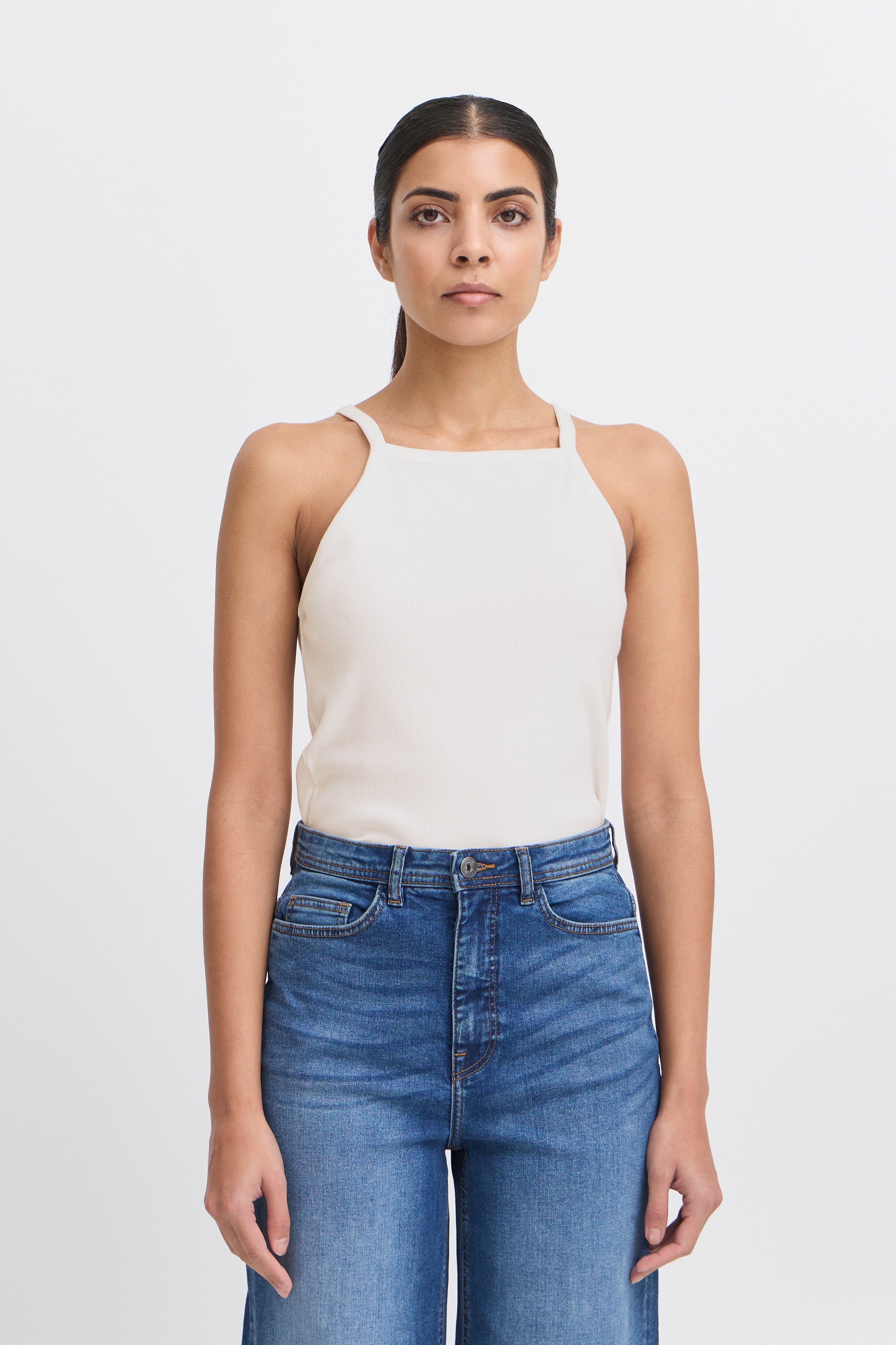 IHORETA T-shirt LOOKBOOK FRONT 20120618-114201