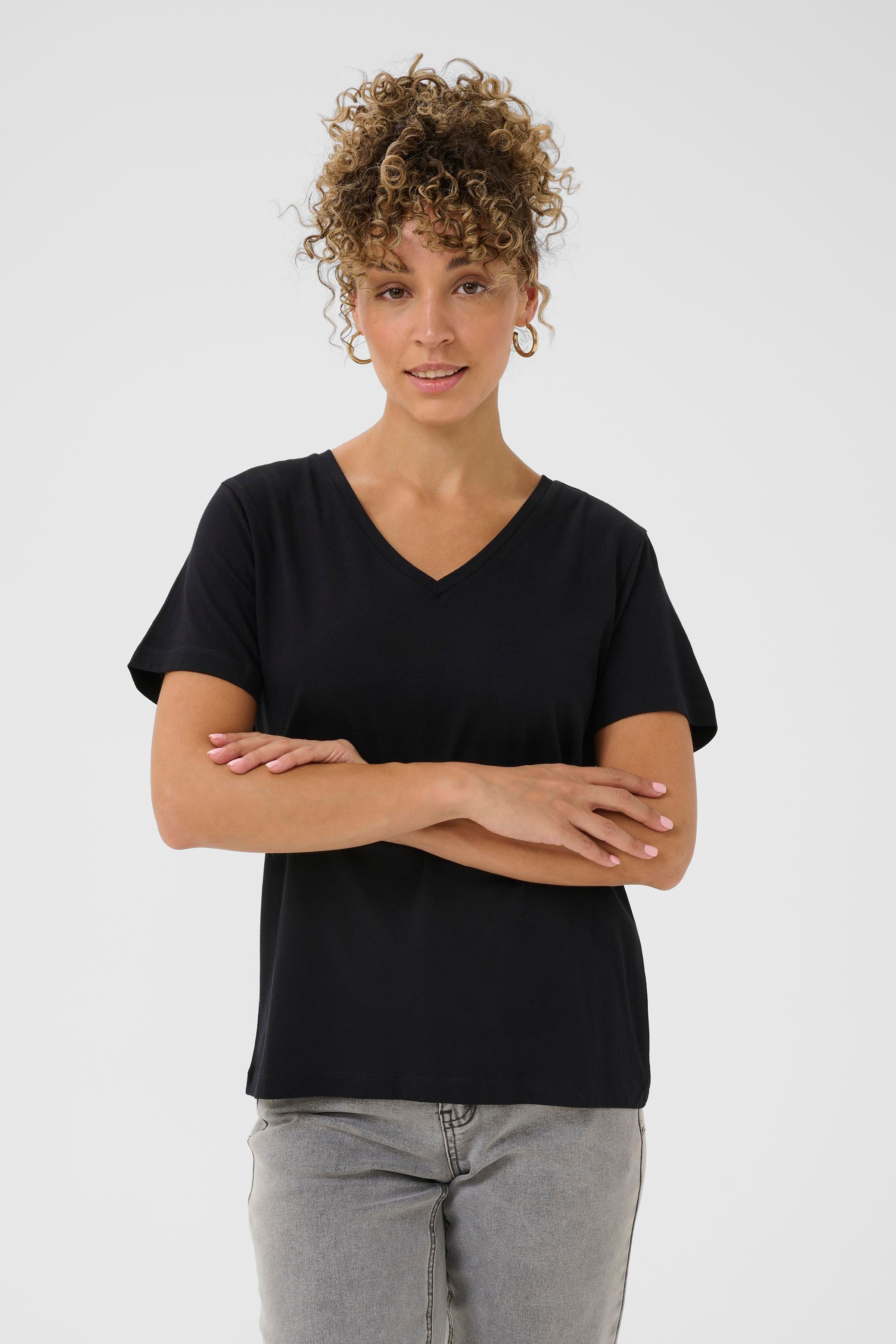 CRnaia v-neck T-shirt

 LOOKBOOK FRONT 10604508-61907