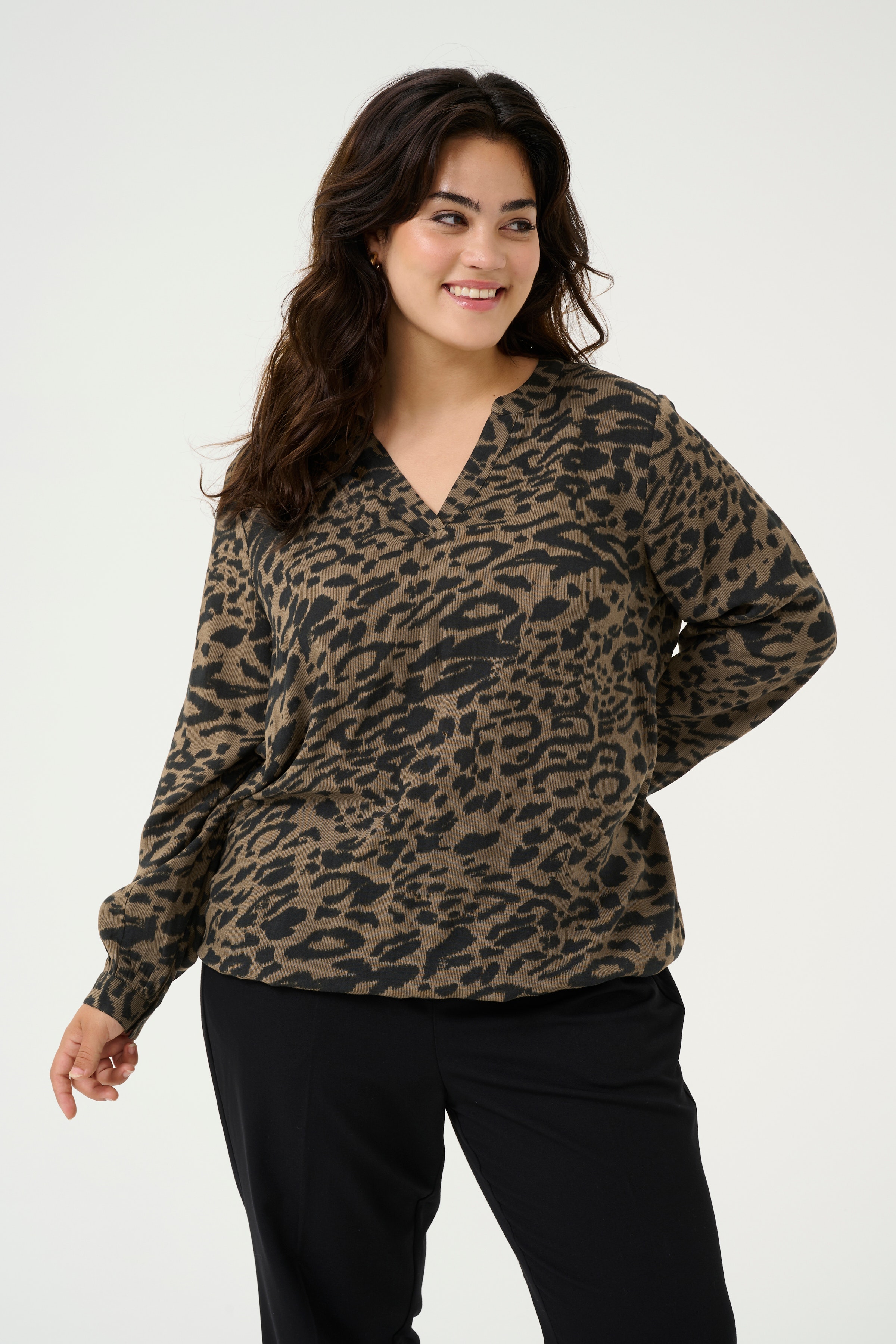 KCdiana Leopard Blouse  LOOKBOOK FRONT 10581815-107077