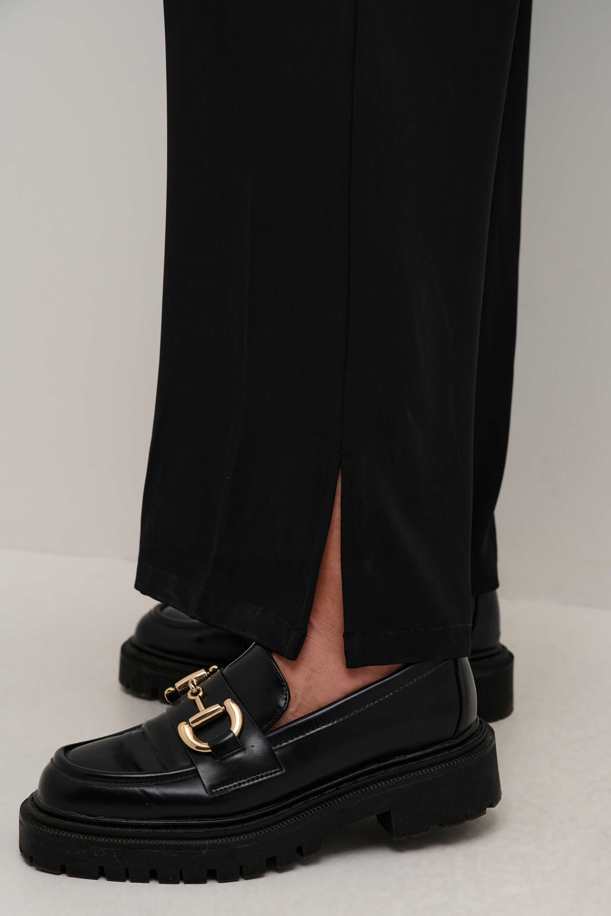 KAsigna HW Wide Trousers LOOKBOOK DETAIL 10508228-100121