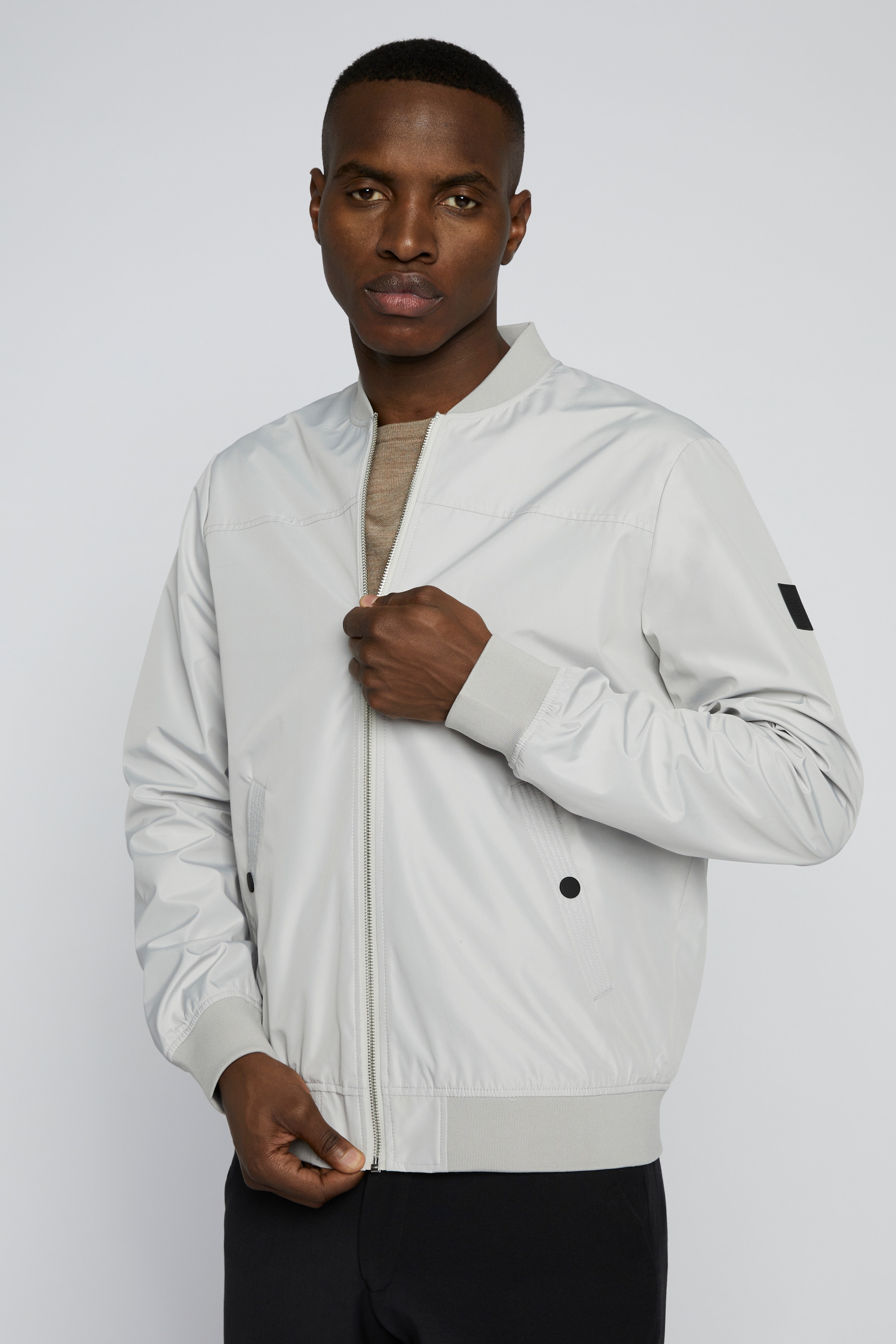 MAclay Bomber Jacket LOOKBOOK FRONT 30205869-144201