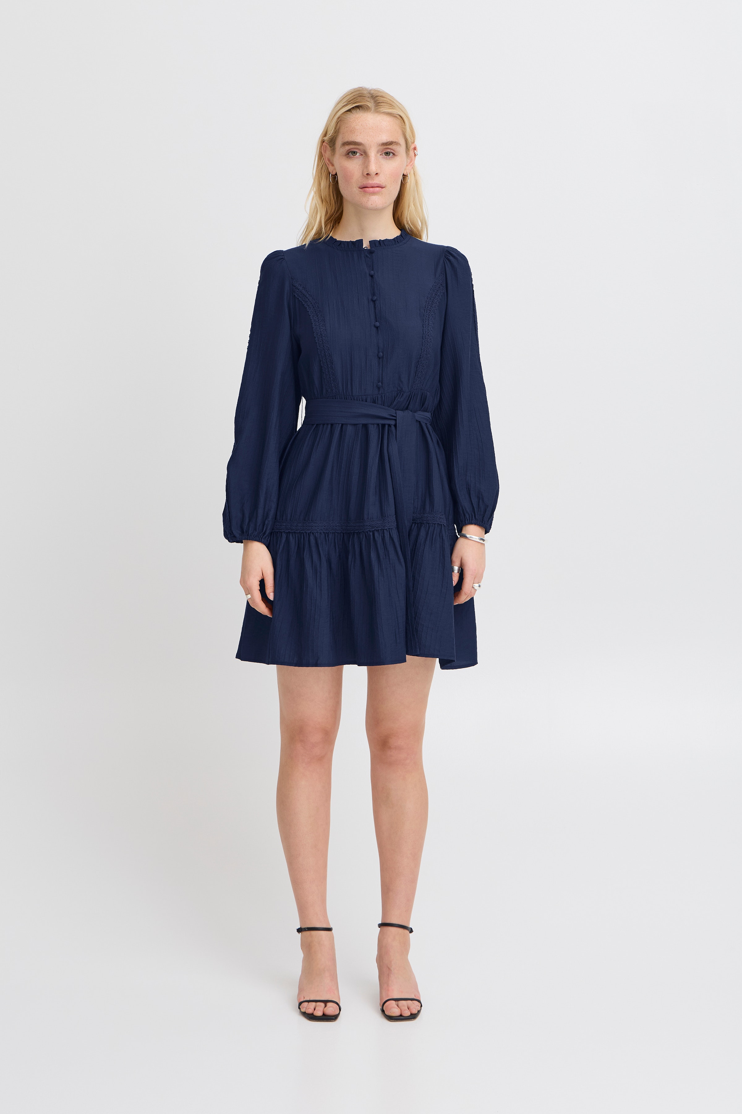 IHEVINA Kjole LOOKBOOK FRONT 20122441-194010