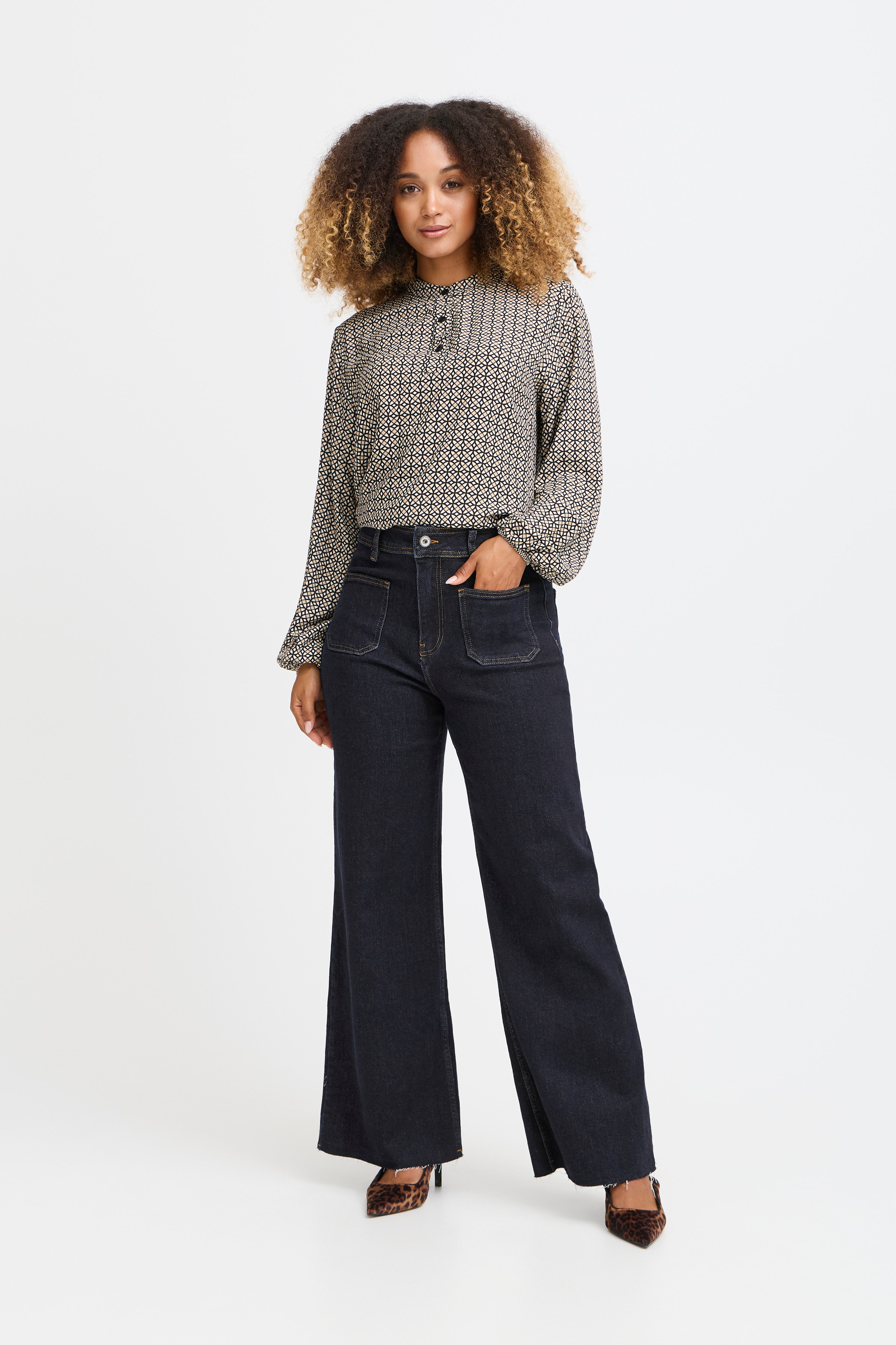 SBIBELIN Trousers LOOKBOOK FRONT 22100748-194118