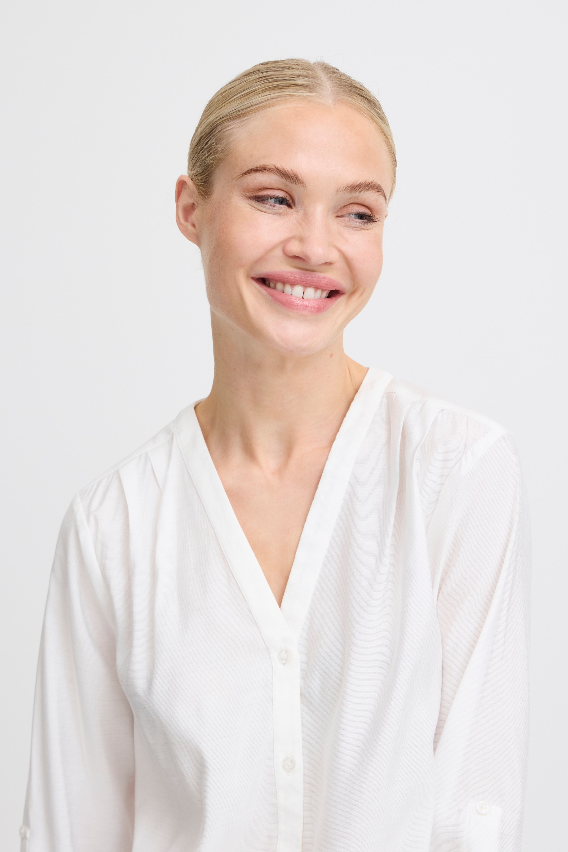 売れ筋商品|||ビーヤング シャツ レディース トップス BYHUBBA - Button-down blouse - marshmallow ビーヤング レディース シャツ トップス BYHUBBA - Button-down