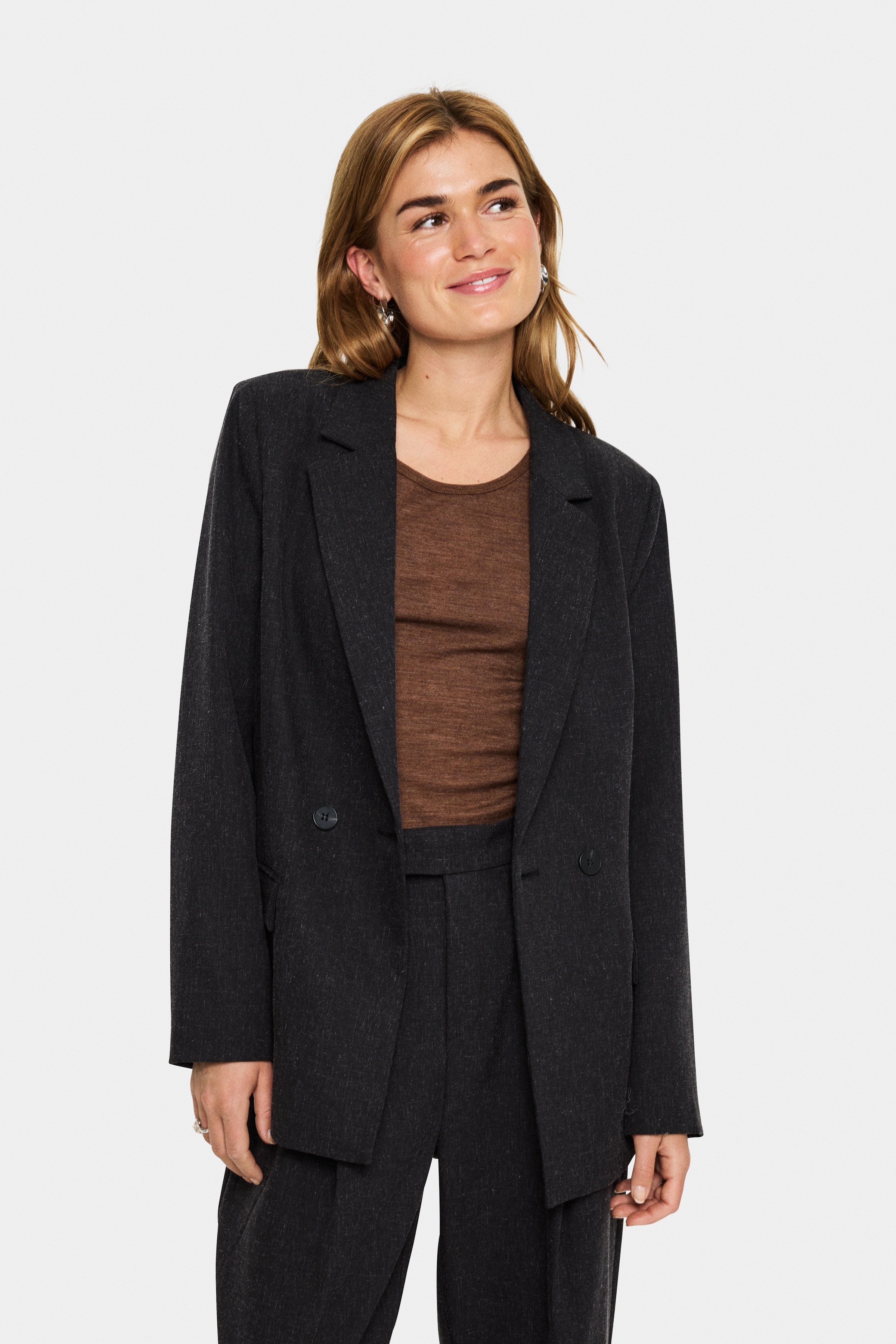 ModestaSZ Blazer LOOKBOOK FRONT 30514371-193911