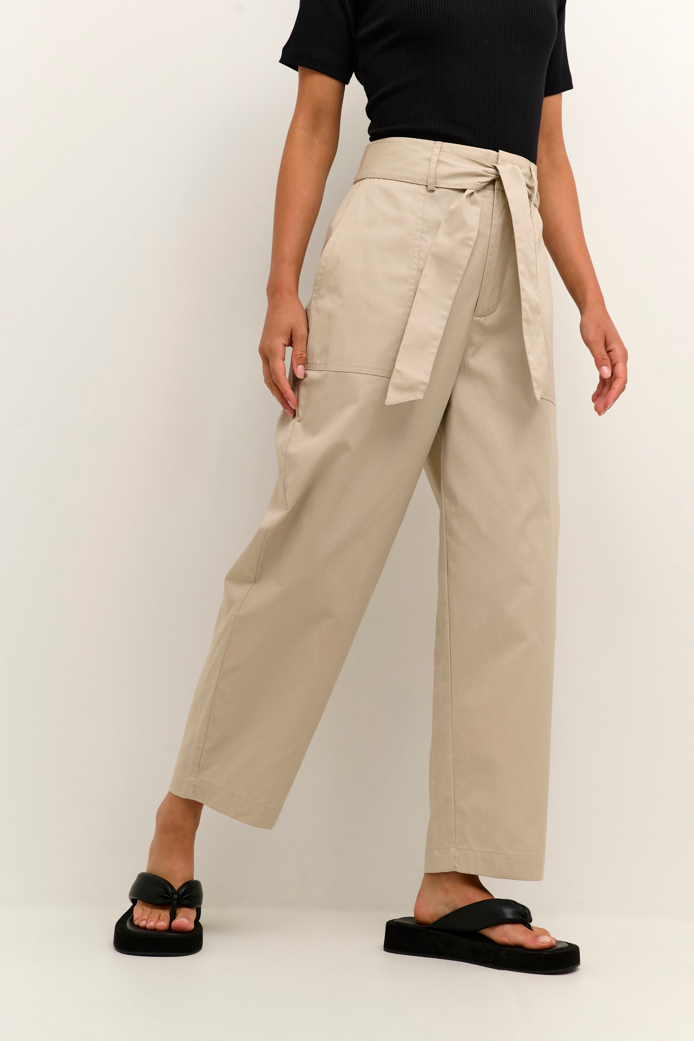 KAalfy Trousers LOOKBOOK FRONT 10507490-151305