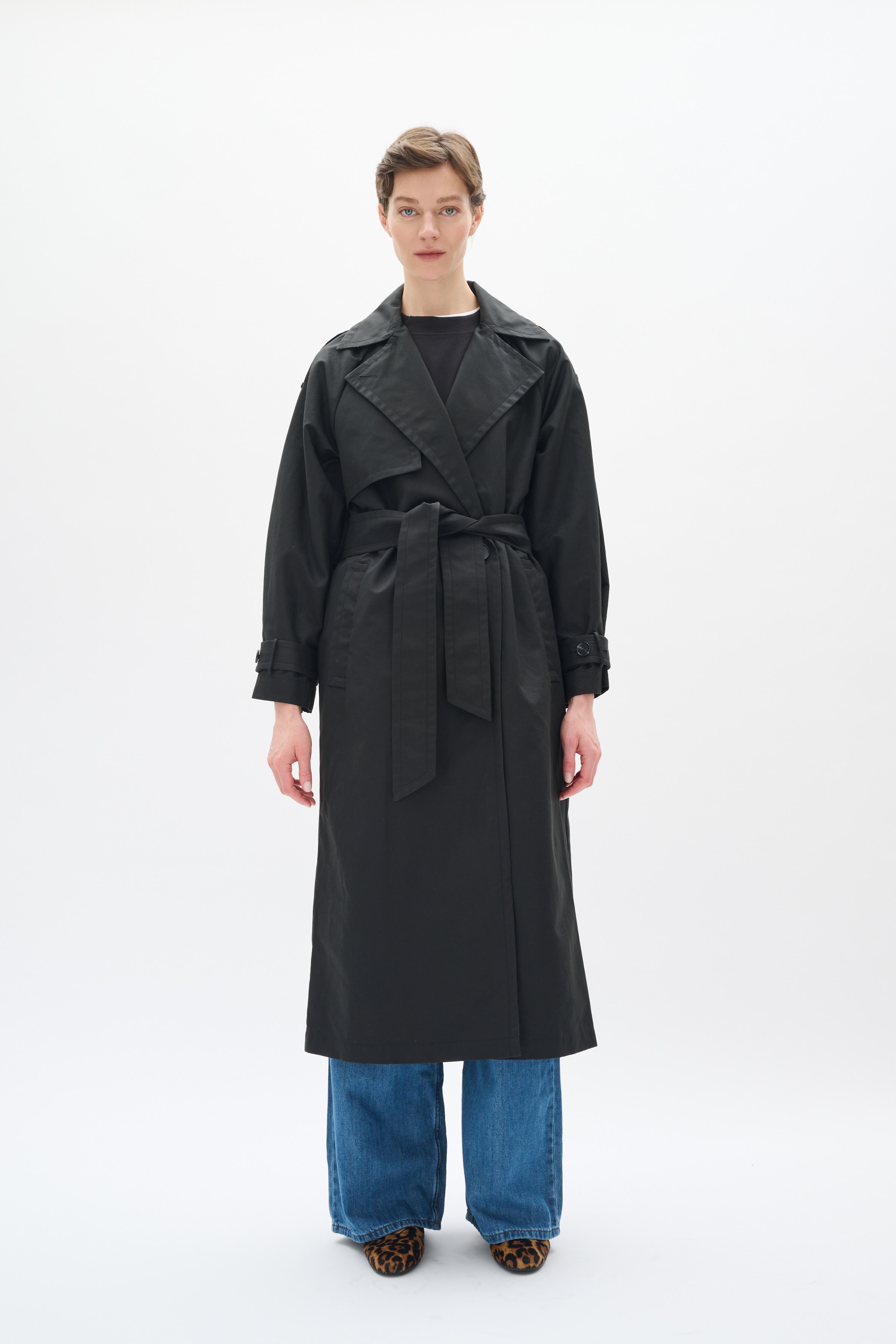 ToiniIW TrenchCoat LOOKBOOK FRONT 30109027-194008