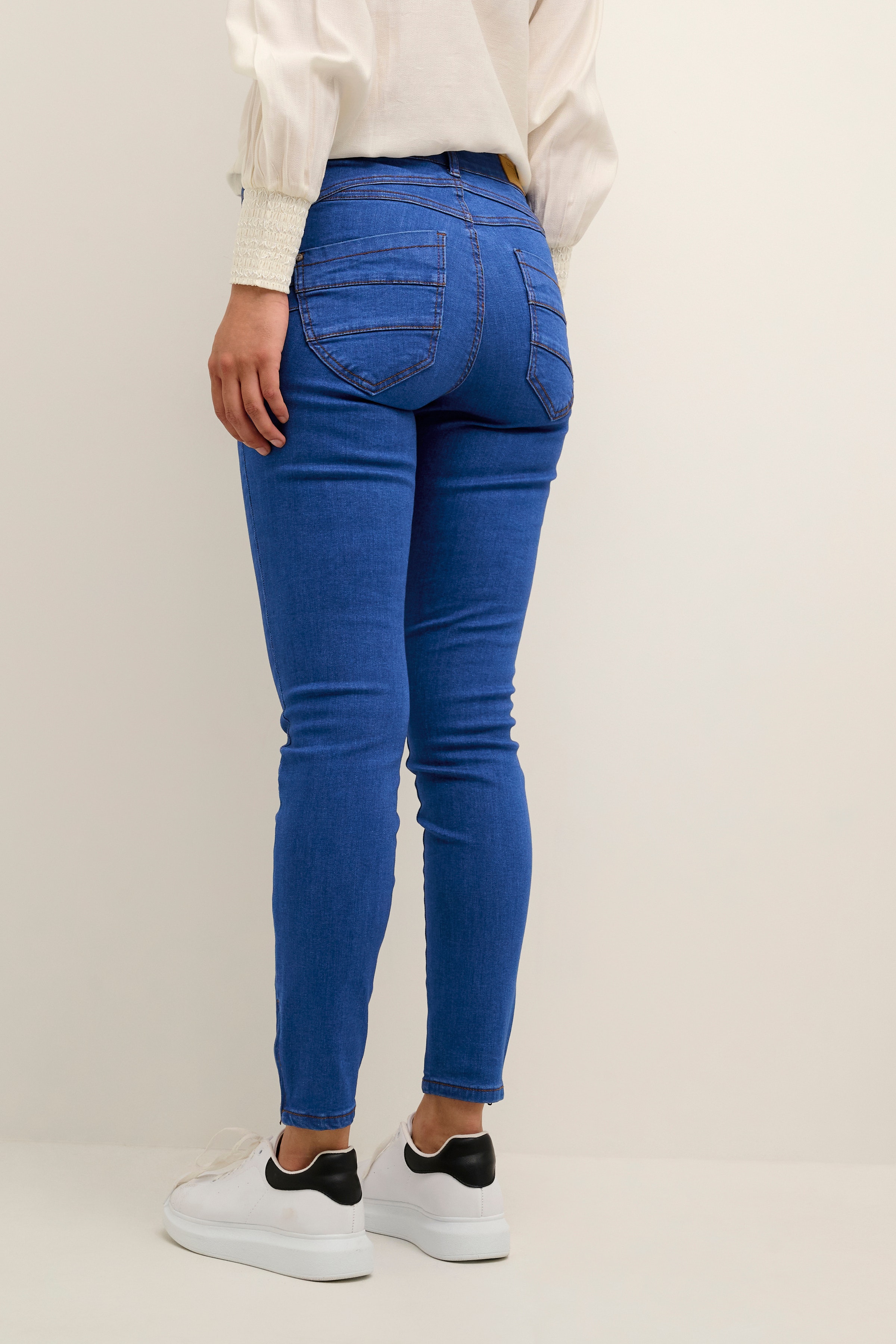 CRJosefine Jeans LOOKBOOK BACK 10610879-103761