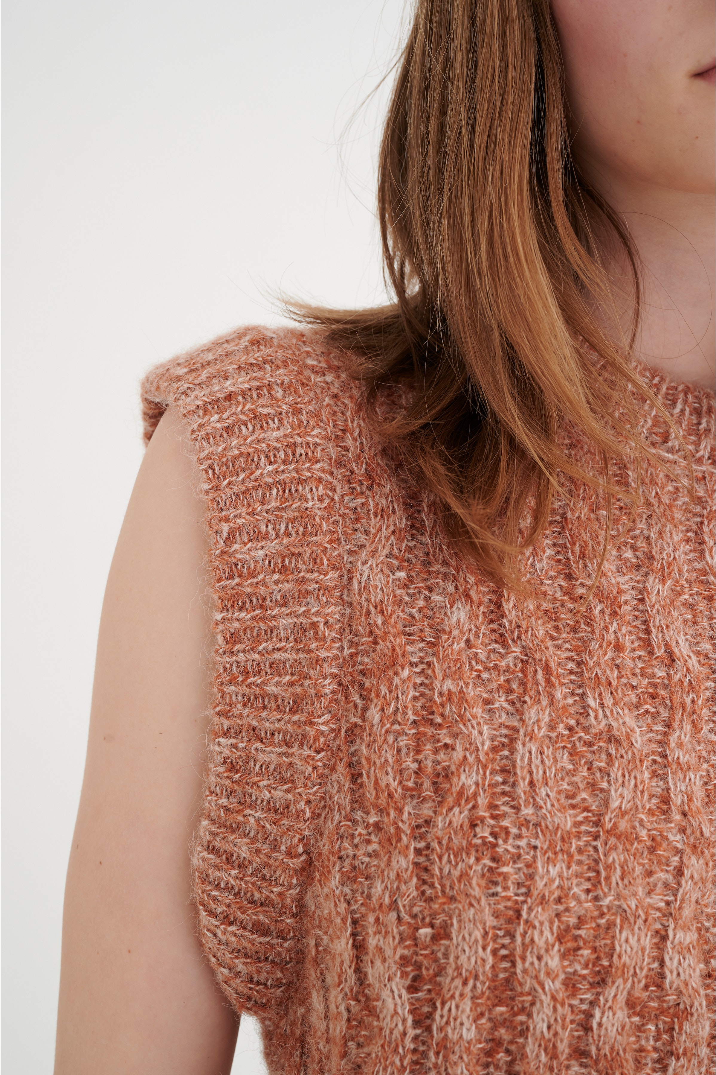 ToanaIW Strickweste LOOKBOOK DETAIL 30106498-181244