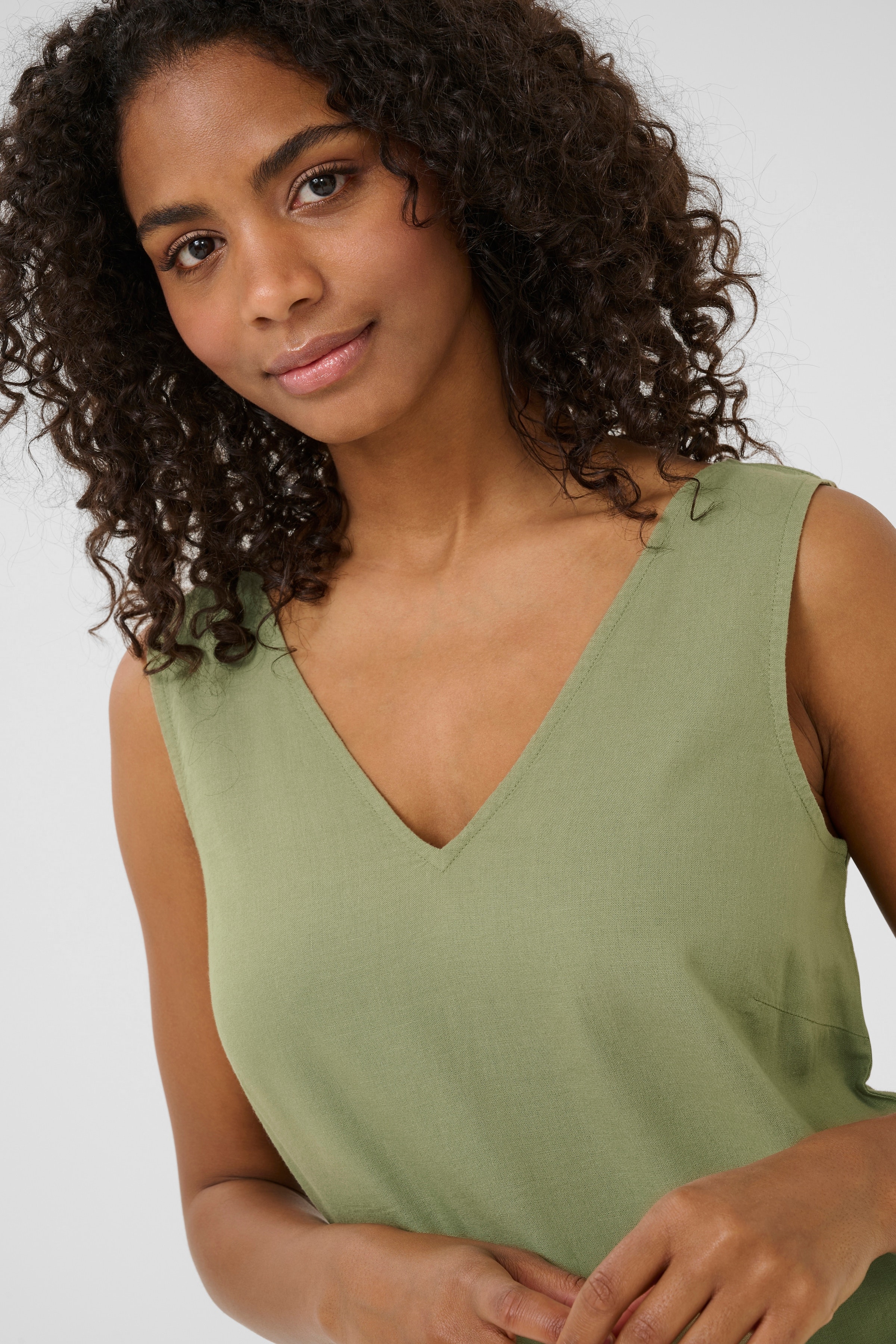 KAmilia Lin Top LOOKBOOK DETAIL 10508426-170115