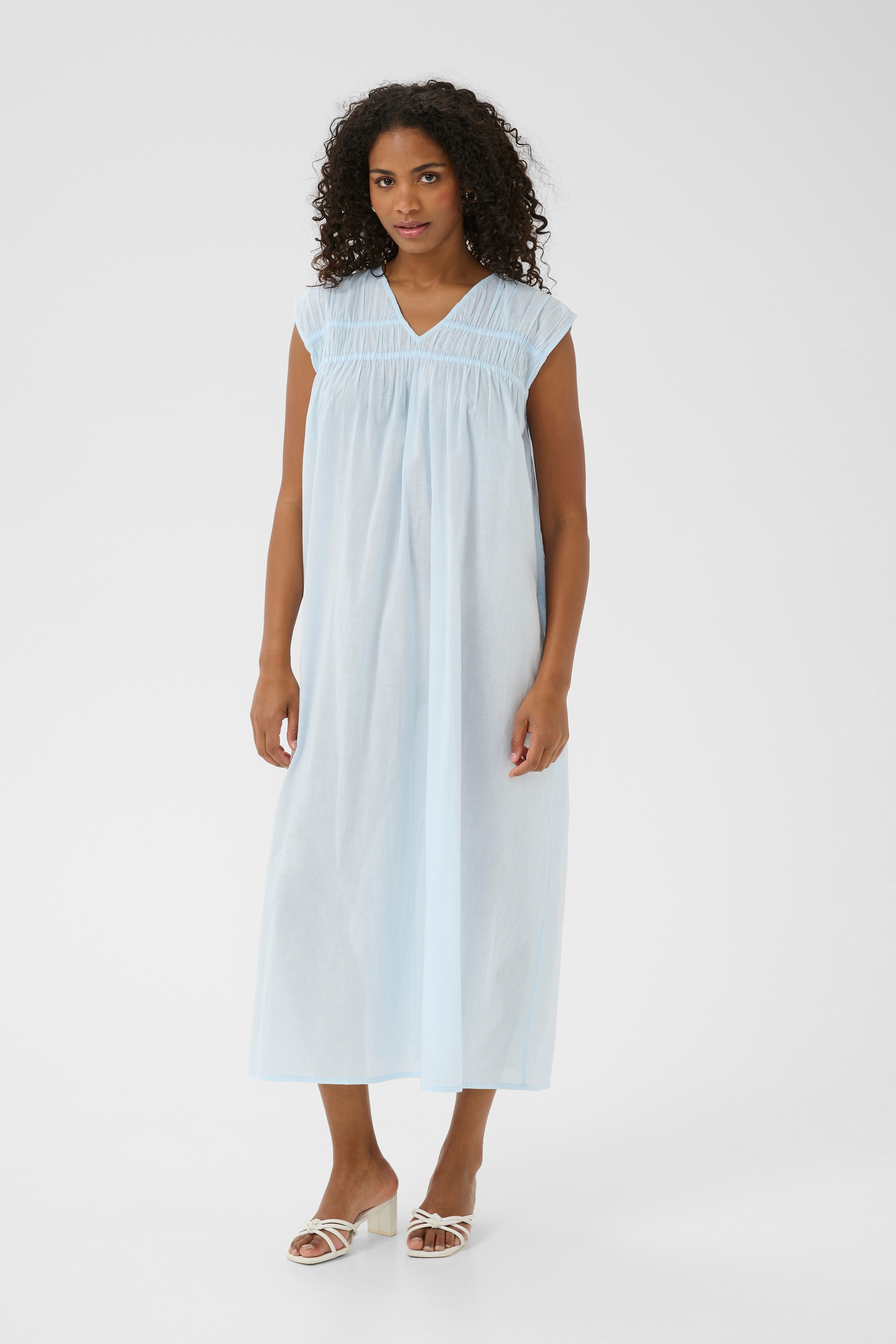 KAthua Kjole LOOKBOOK FRONT 10509988-144005