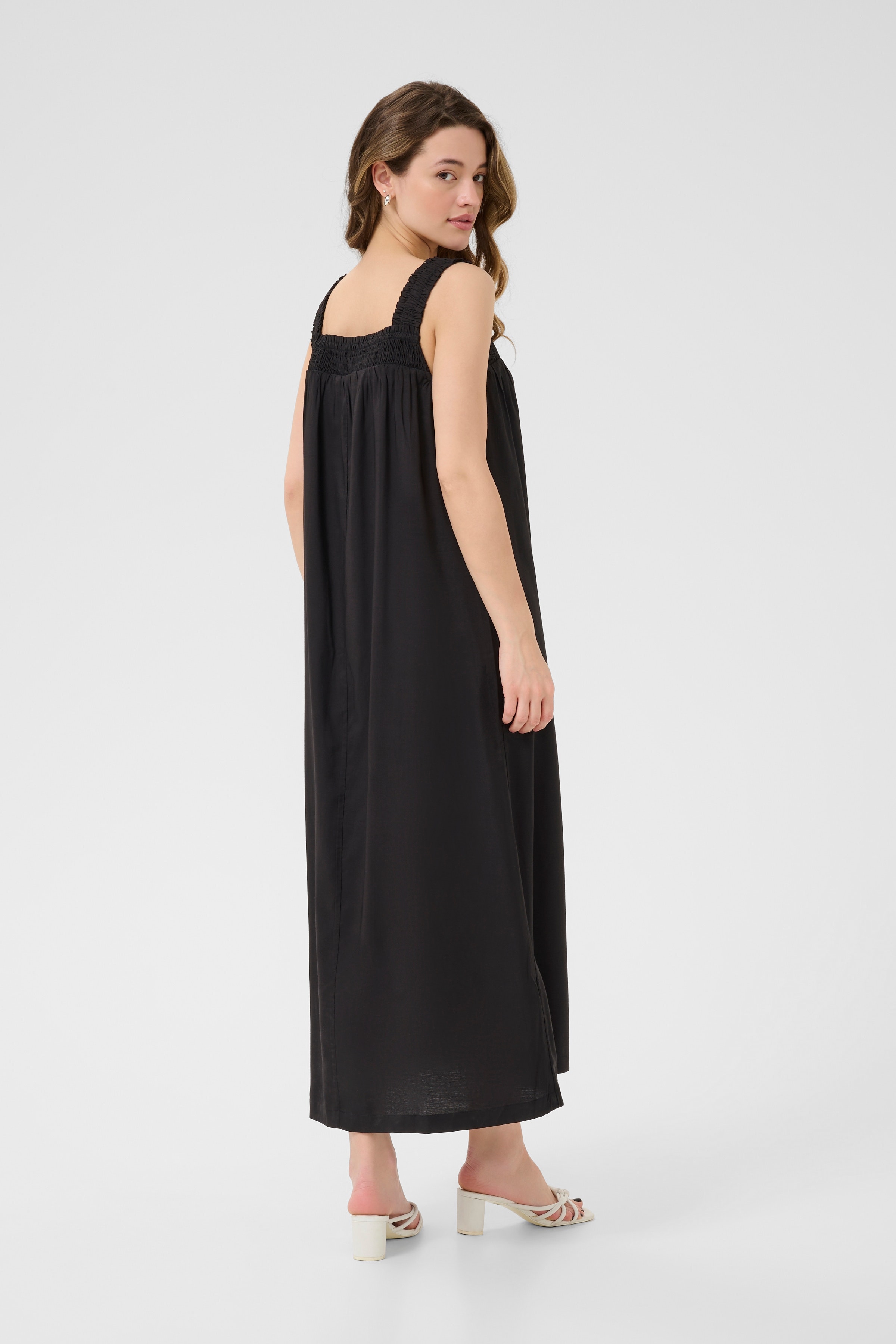 BPjuliana Dress LOOKBOOK BACK 10590911-100121B