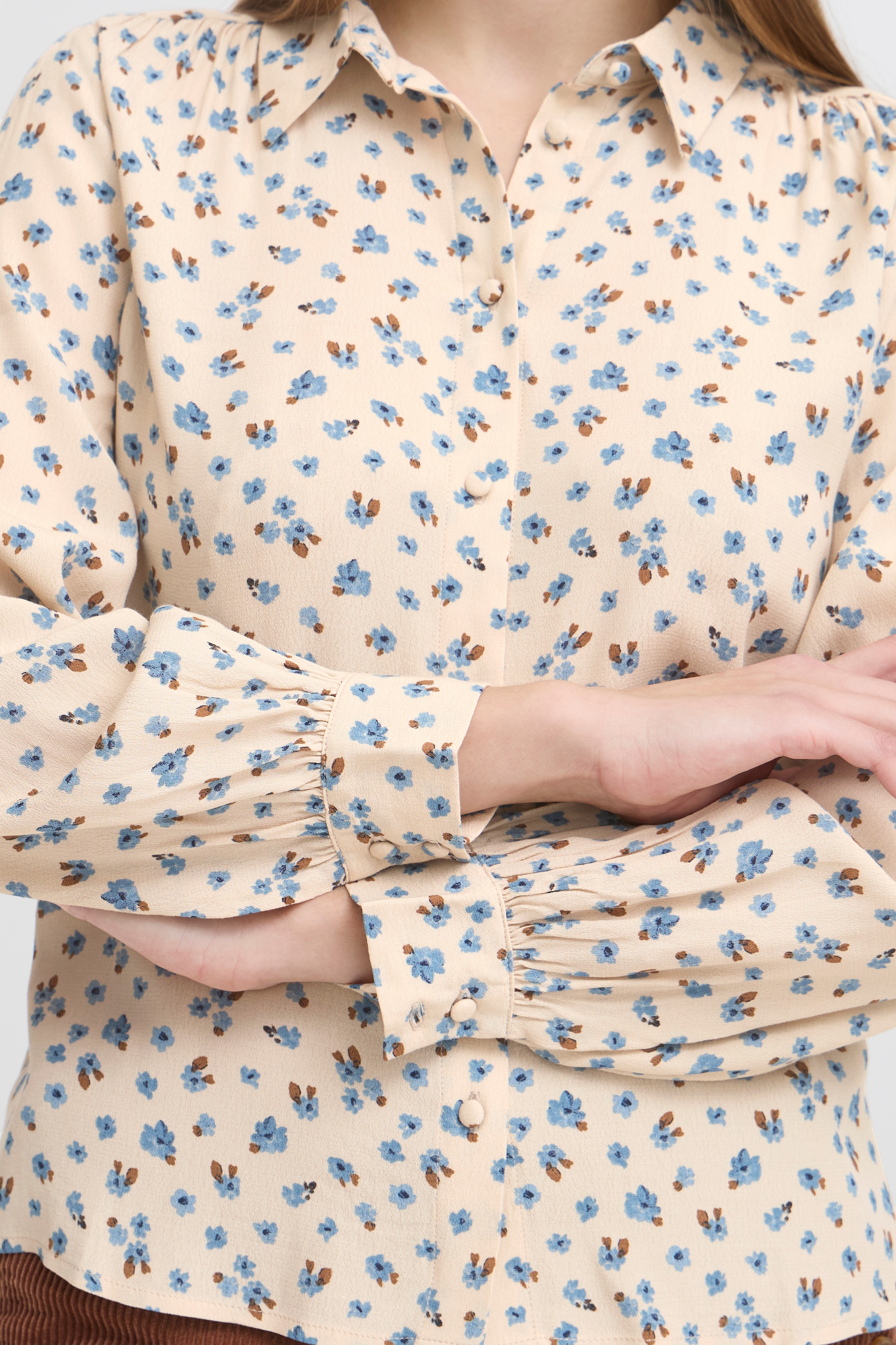 IRNOELLA Skjorta LOOKBOOK DETAIL 20124019-900000031