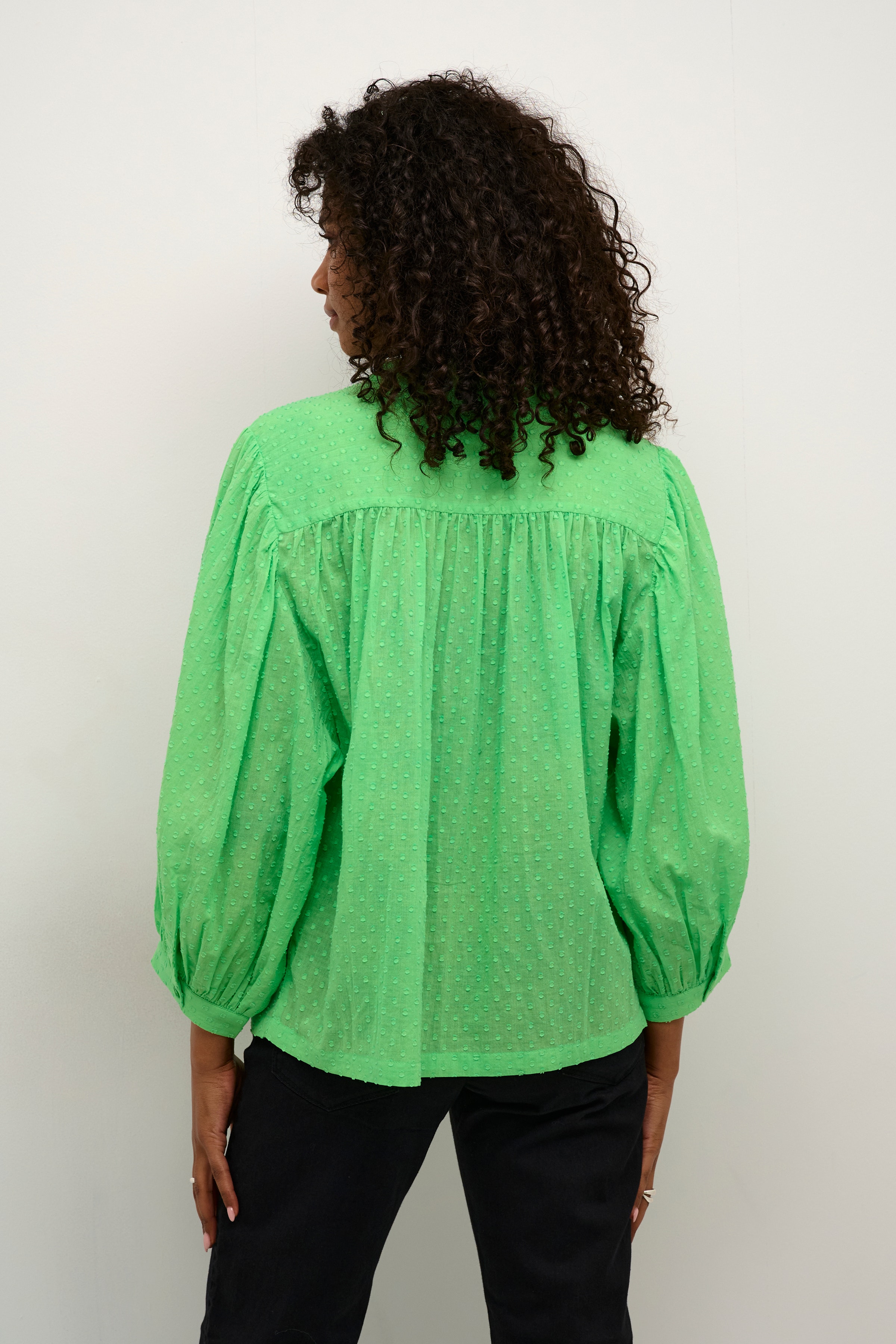 KAroca Blouse LOOKBOOK BACK 10509423-146340