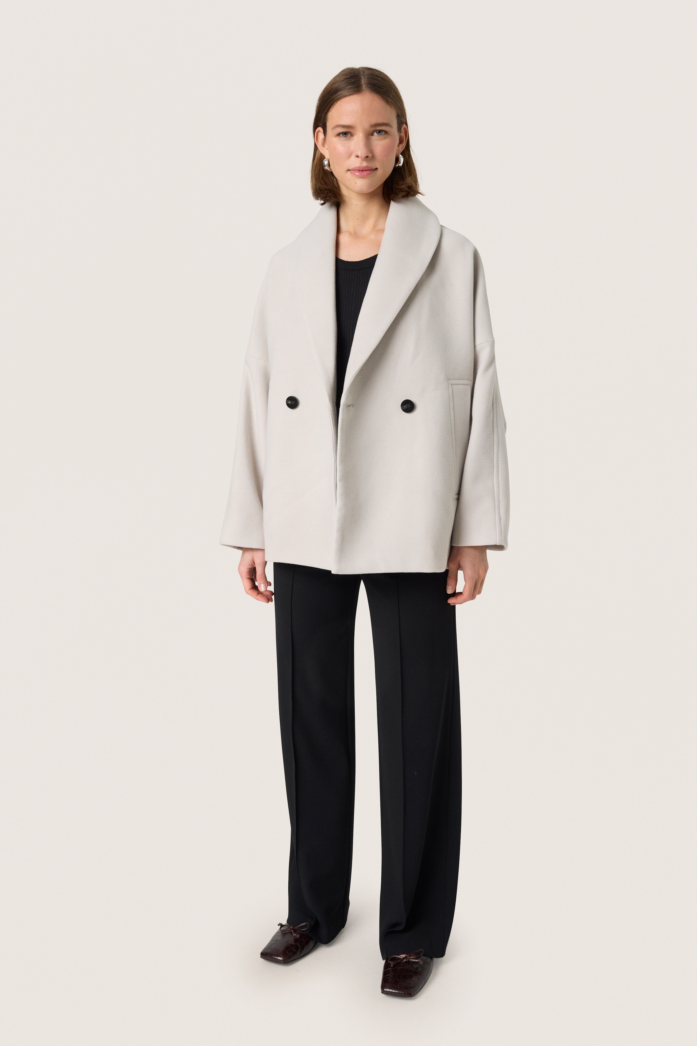 SLRubie Coat LOOKBOOK FRONT 30408269-130404