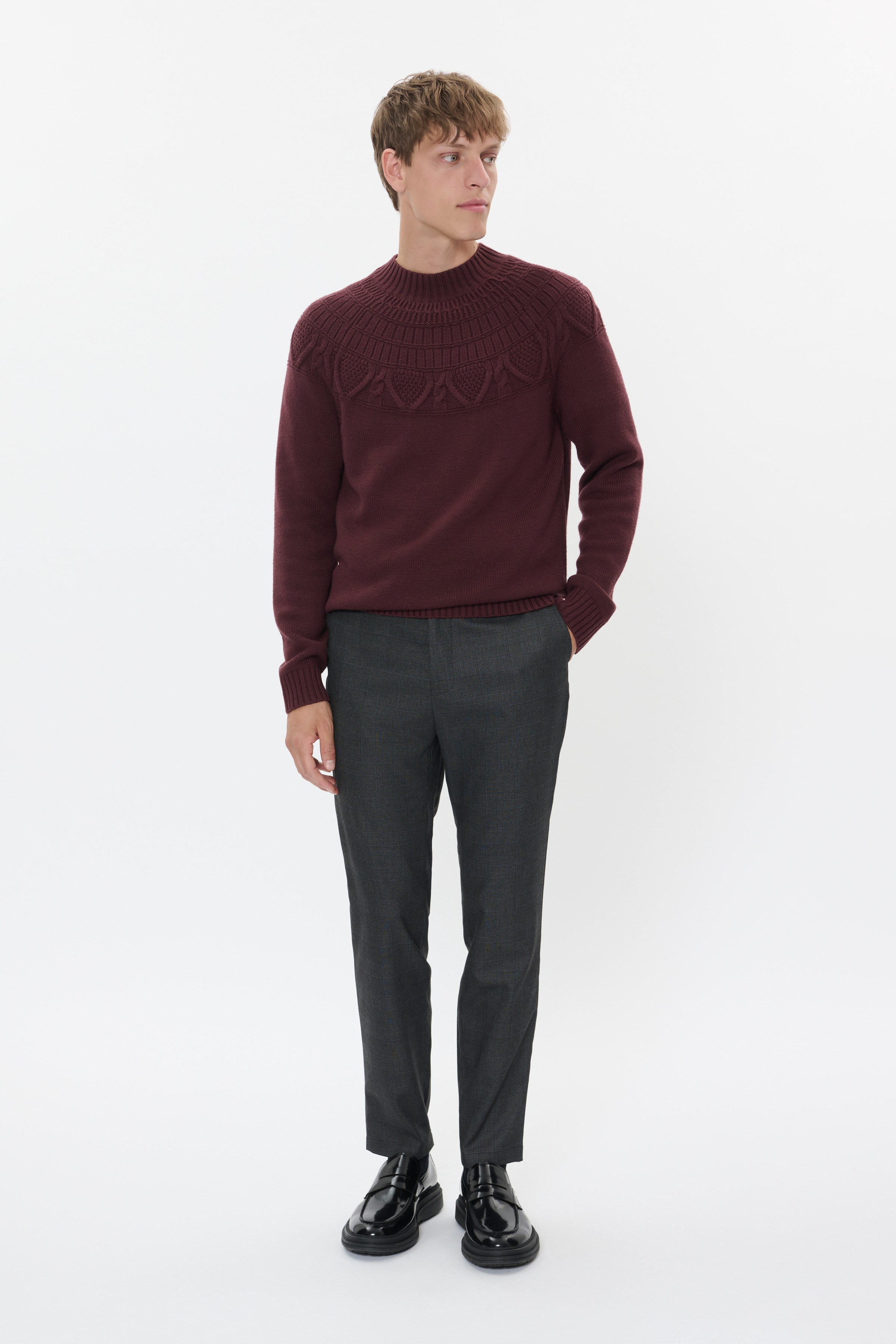 MAliam Bukser LOOKBOOK FRONT 30208715-194011