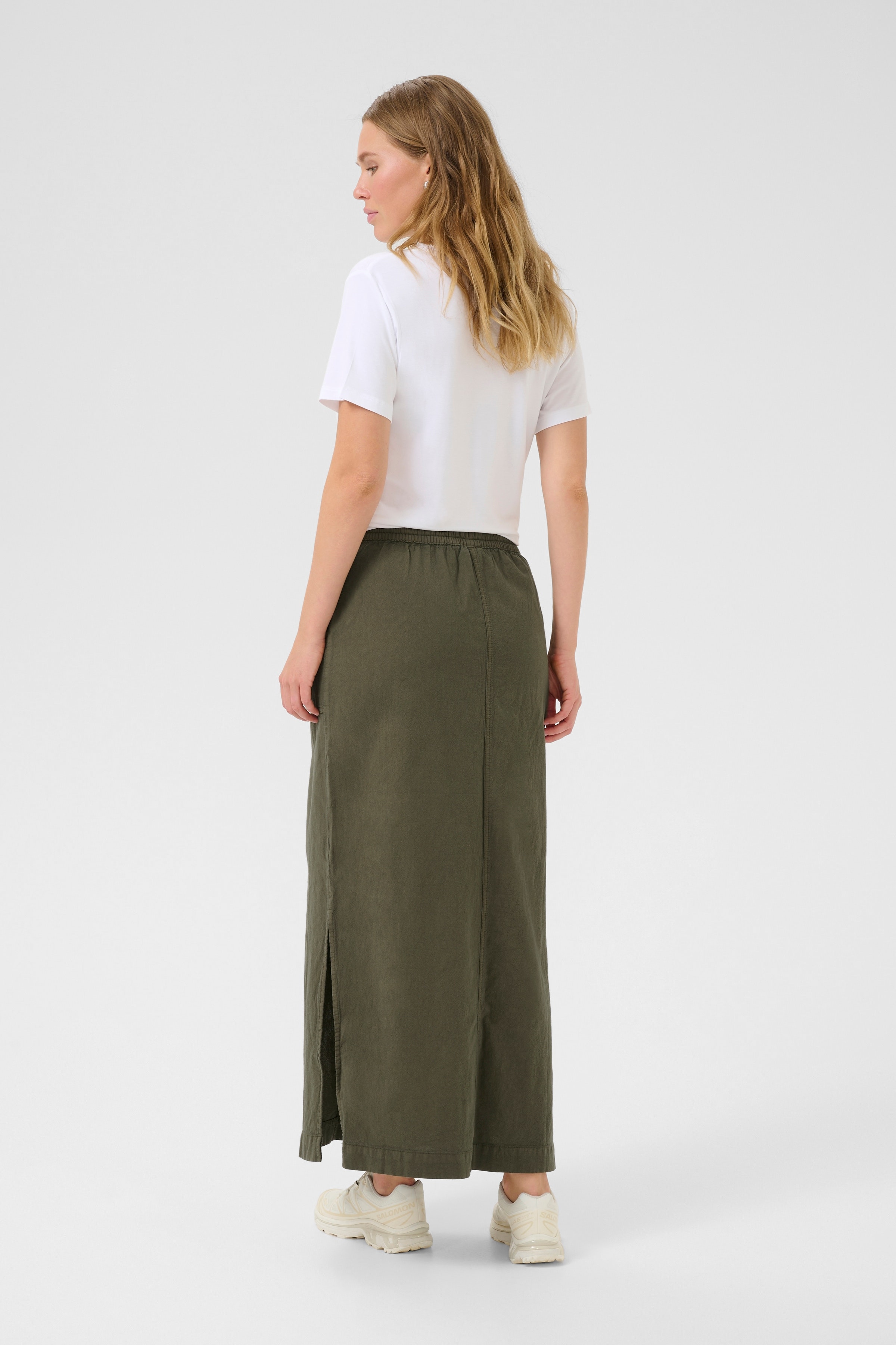 KAnaya Skirt LOOKBOOK BACK 10509504-190511