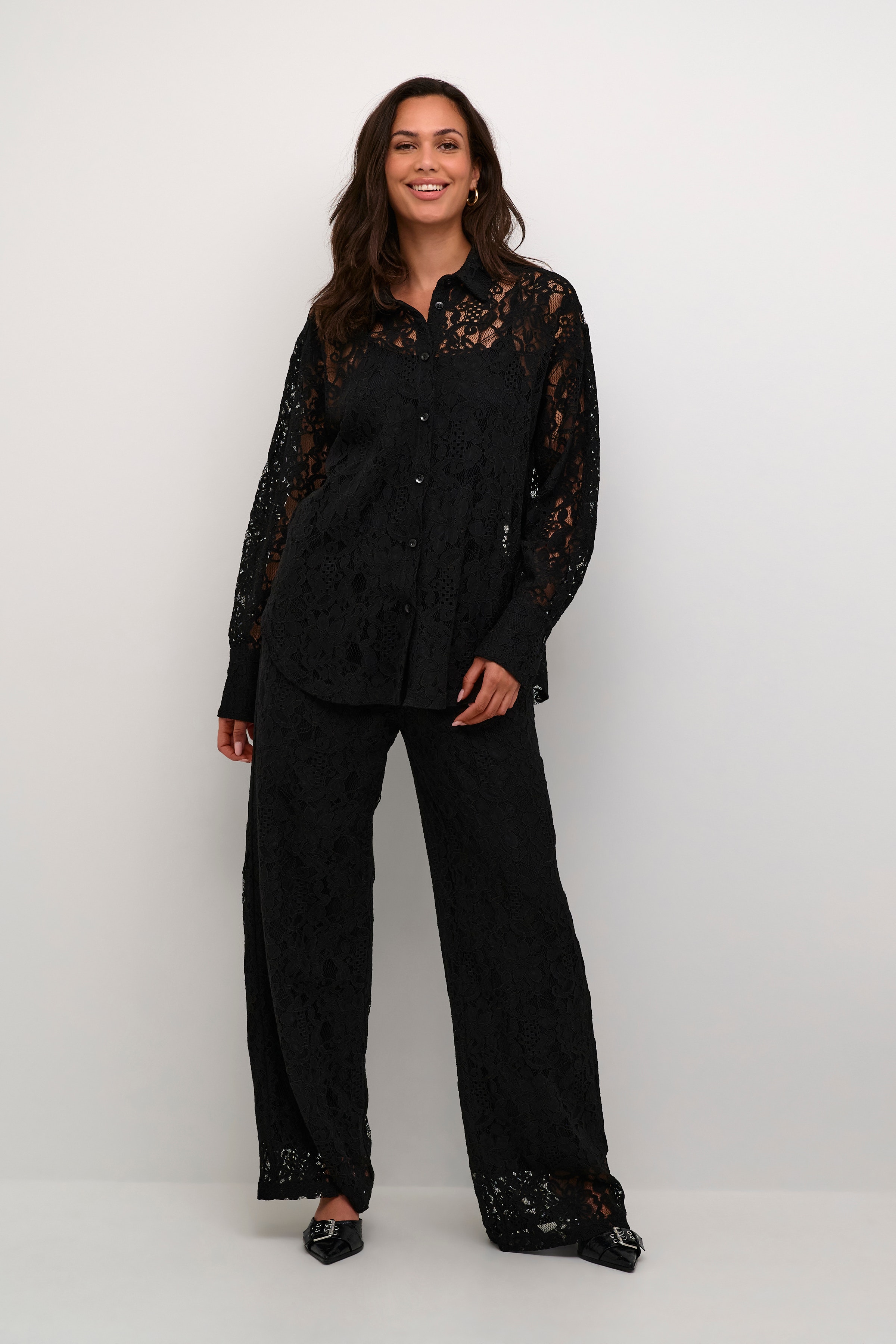 KAnelly Lace trousers LOOKBOOK FRONT 10509478-100121