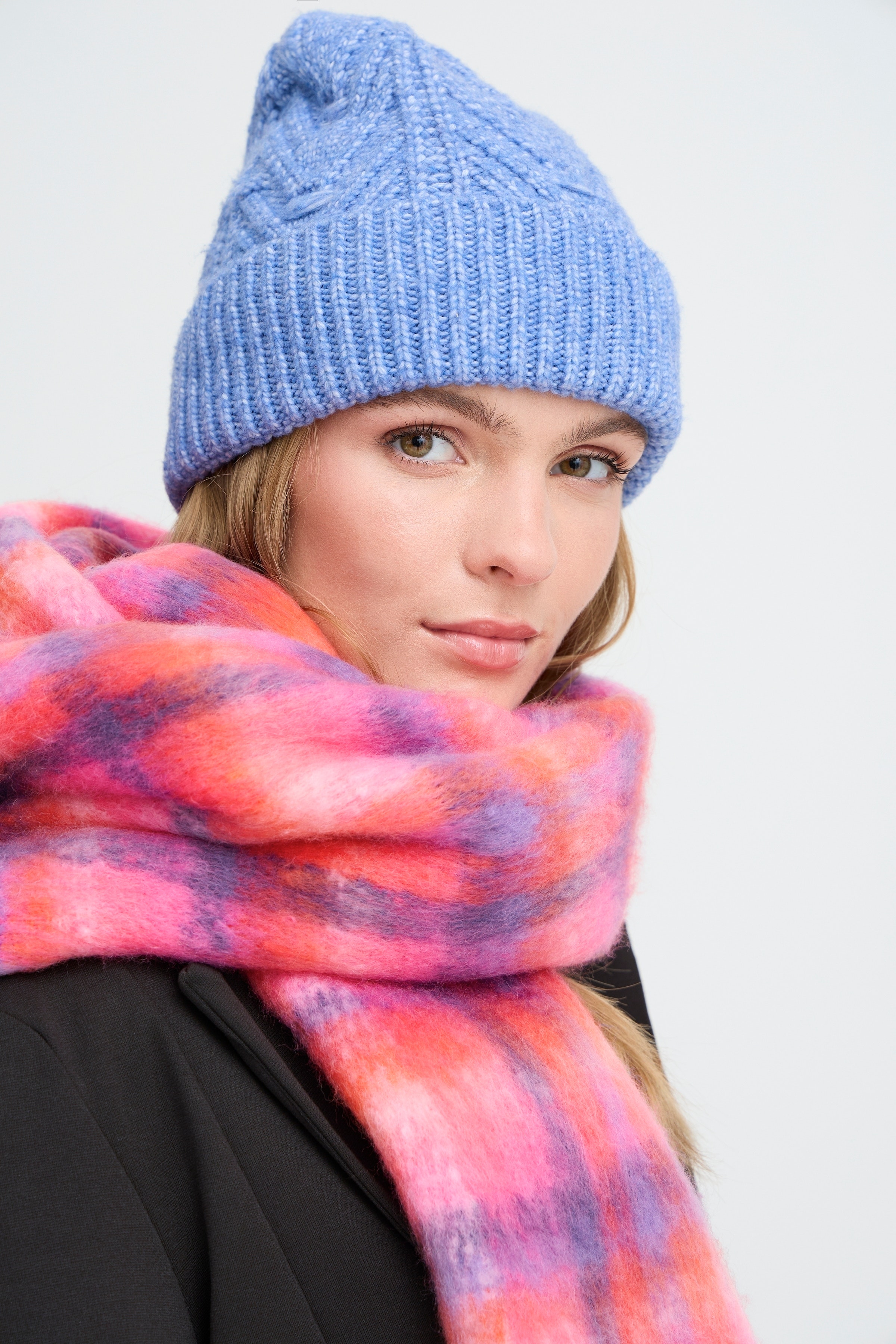 IAMABELLA Sjaal LOOKBOOK DETAIL 20124751-191555