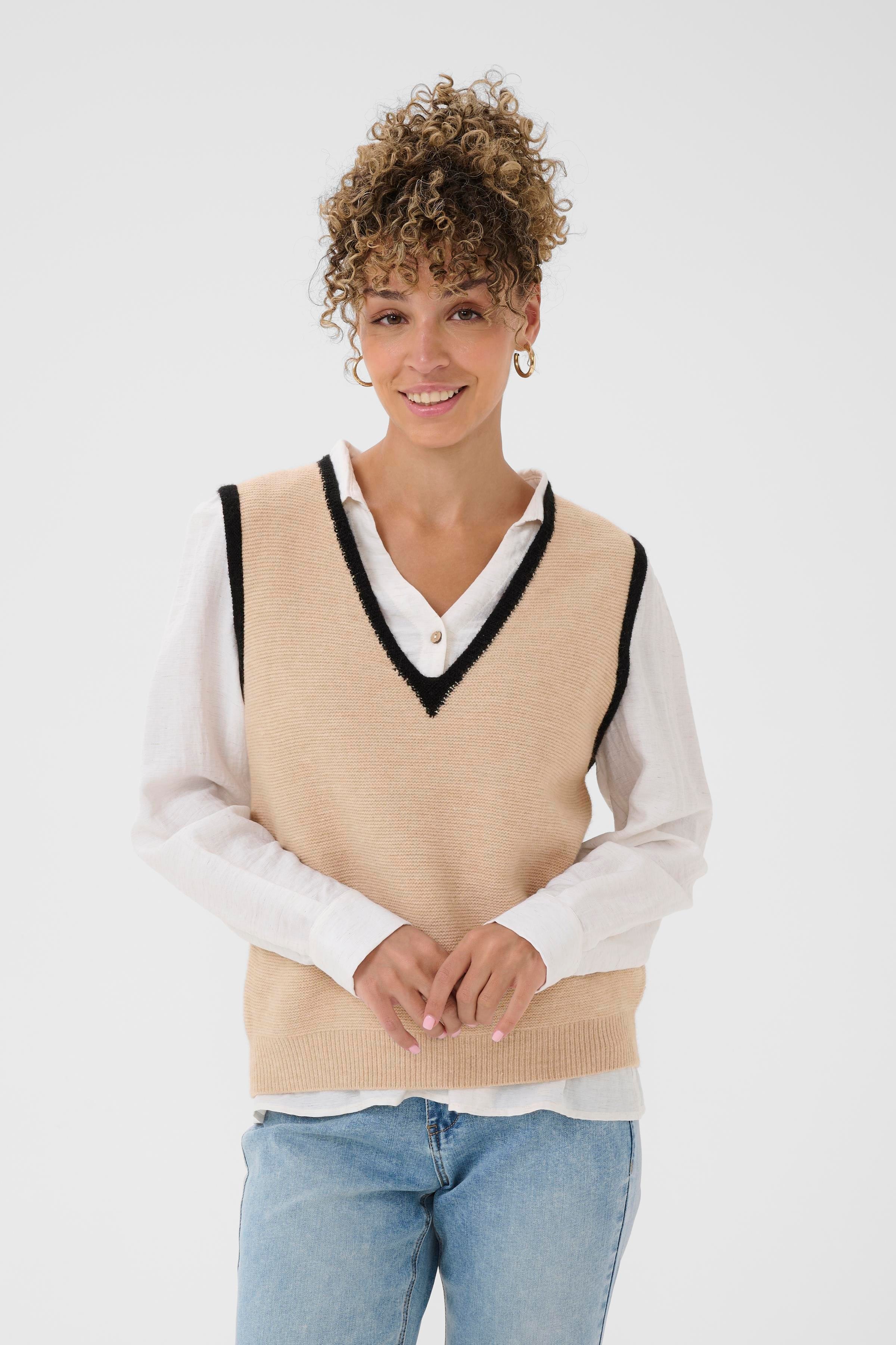 CRDaisee Strikket vest LOOKBOOK FRONT 10614713-100232