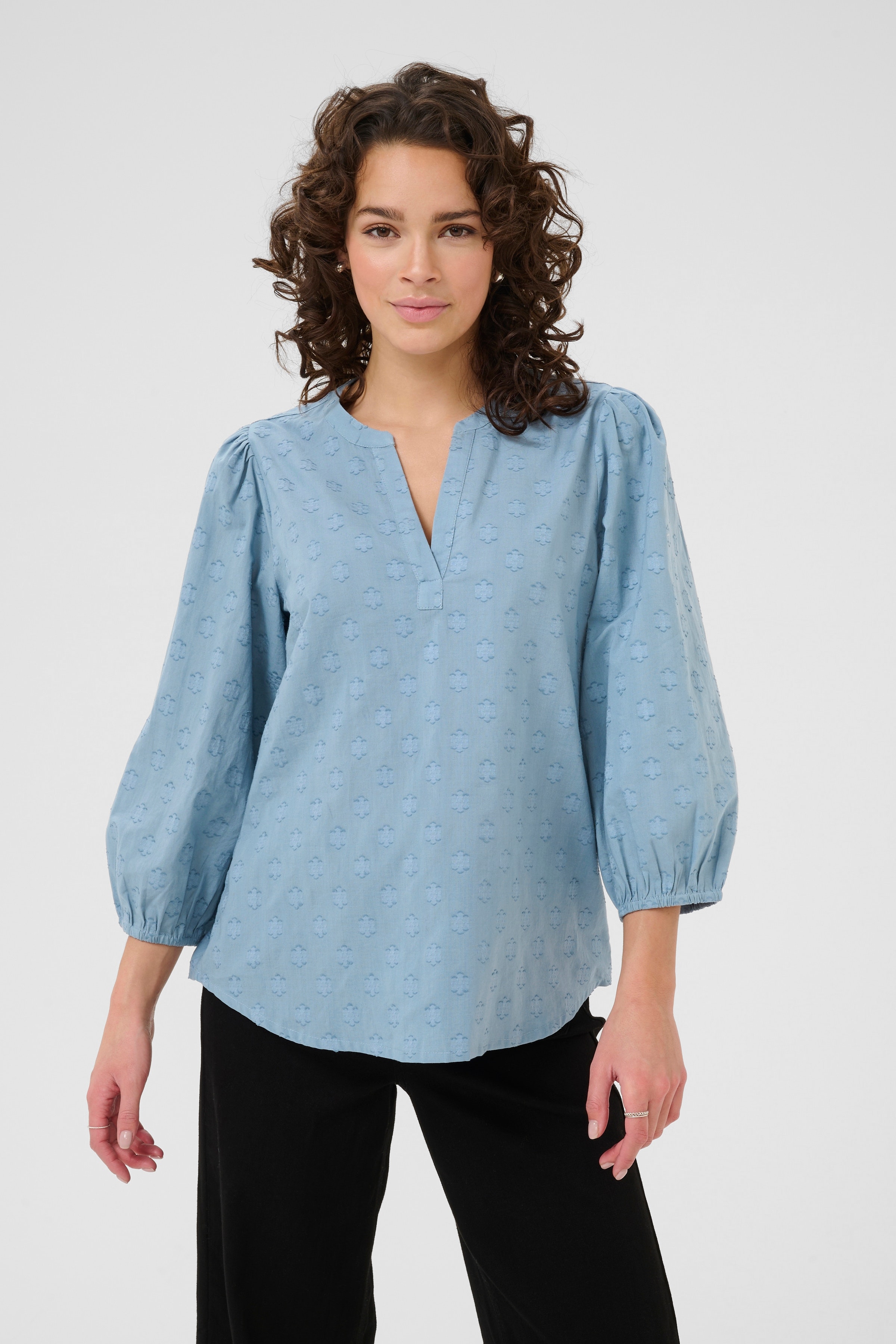 KAenya Blus LOOKBOOK FRONT 10510755-174018