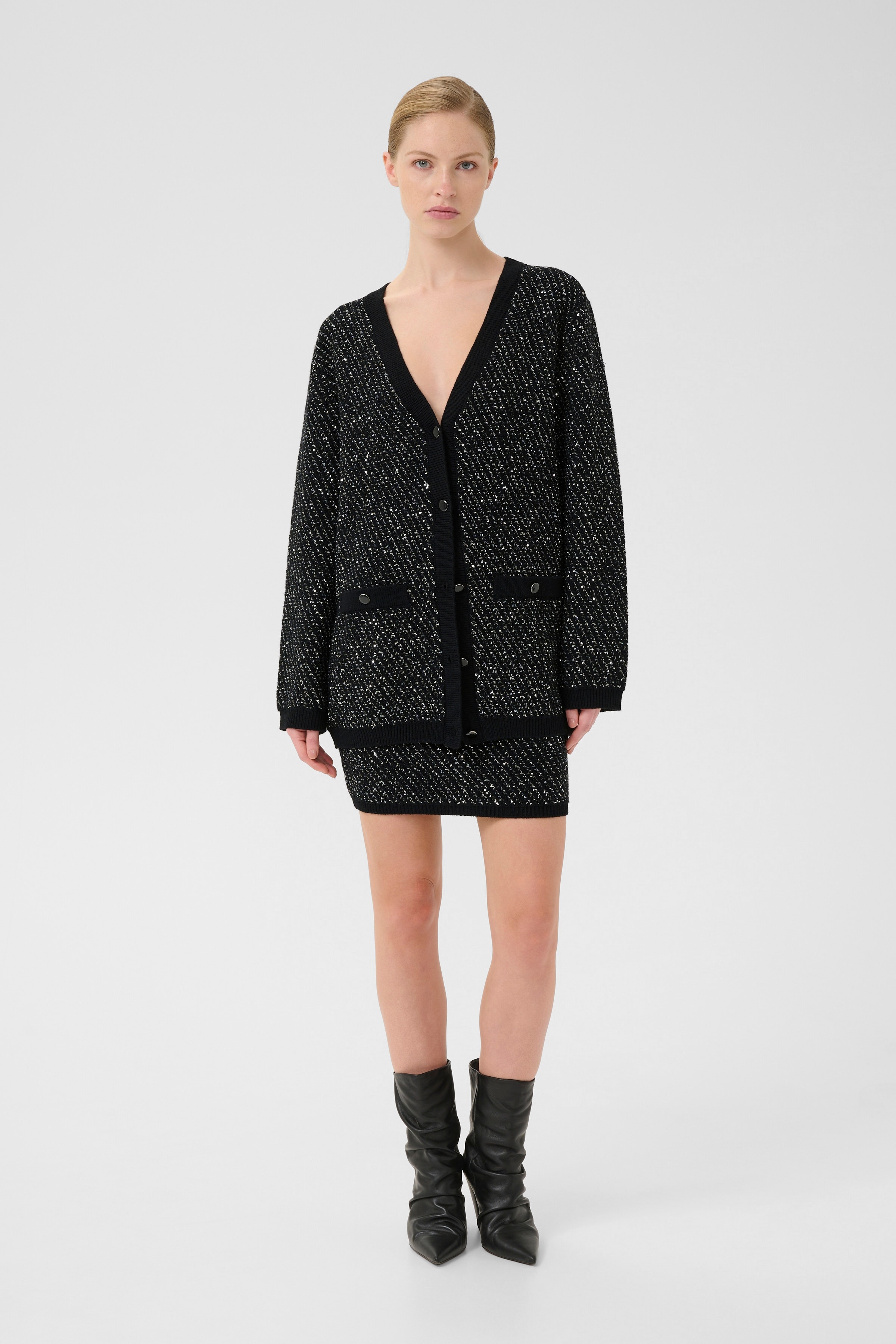 GZcosma Cardigan LOOKBOOK FRONT 10910748-108647