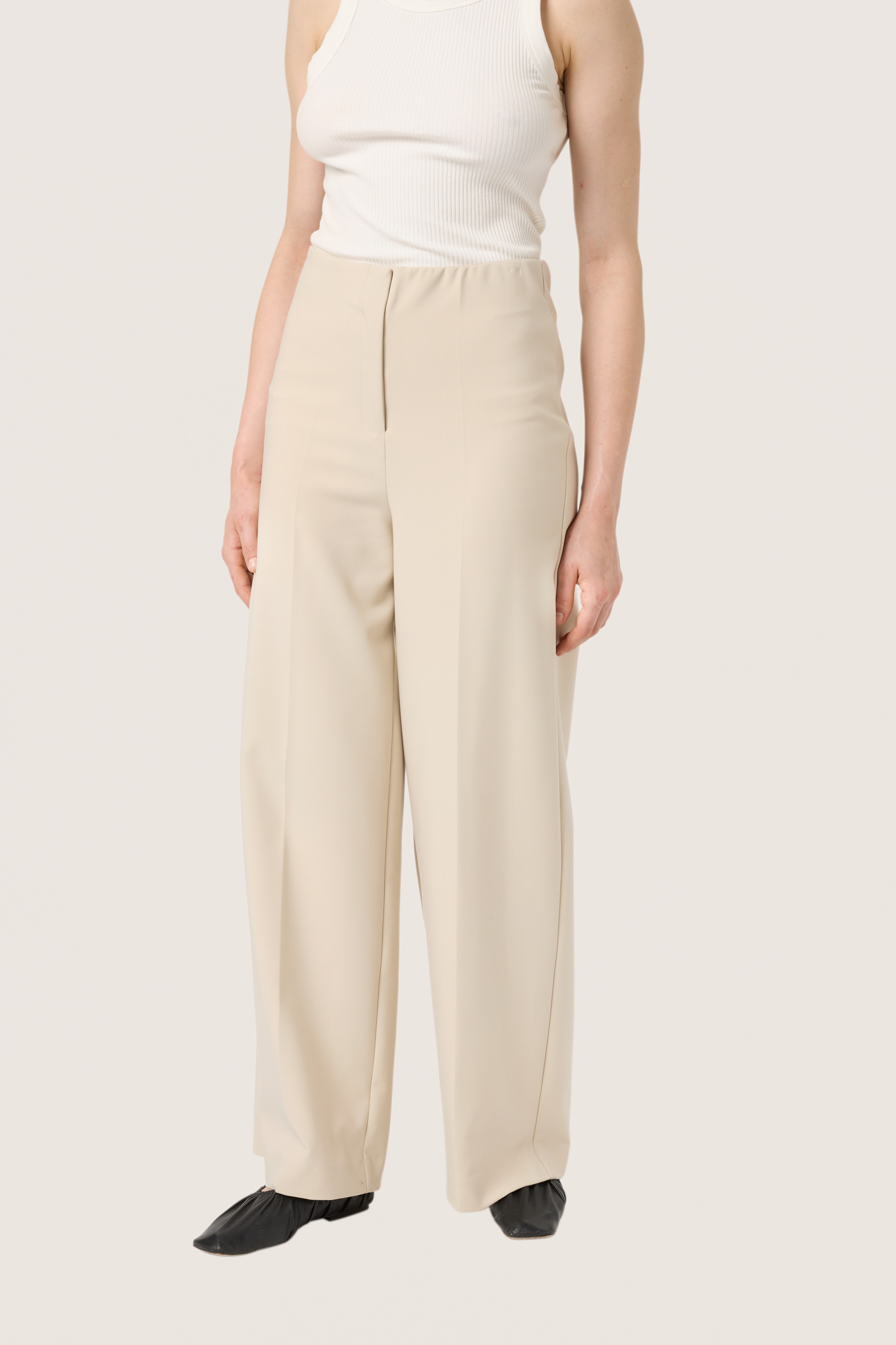 SLCorinne Wide Trousers LOOKBOOK FRONT 30407228-130401