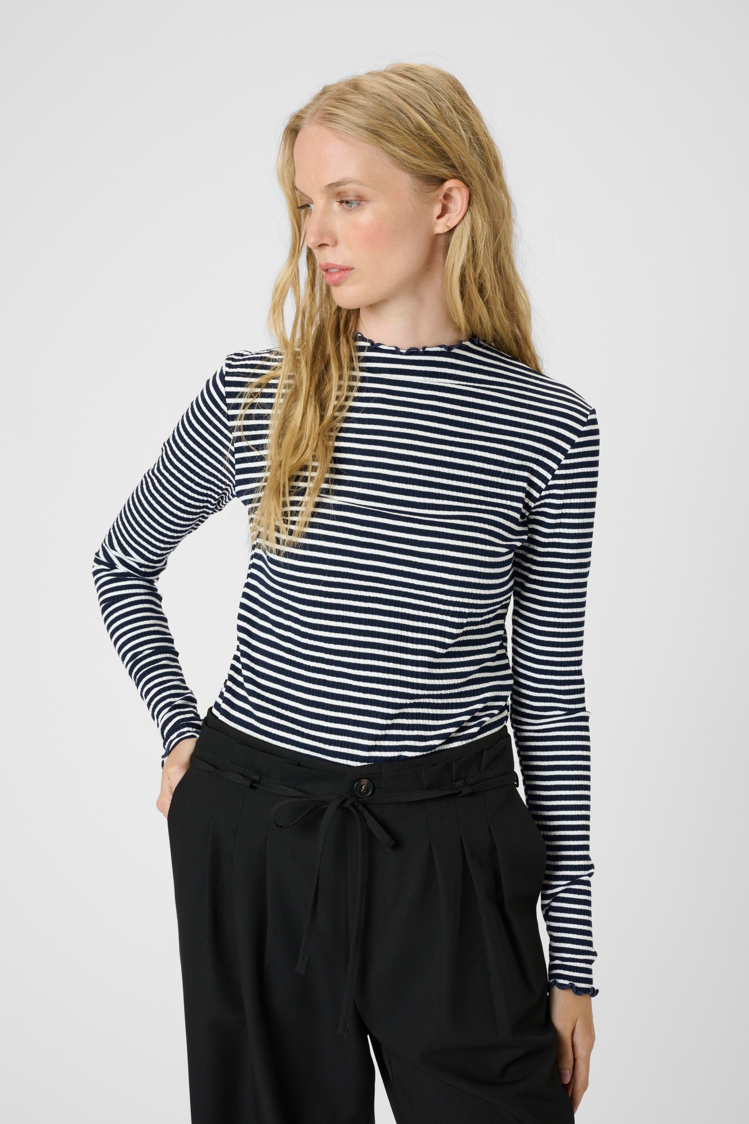 CandaceKB Blouse LOOKBOOK FRONT 10103632-101949
