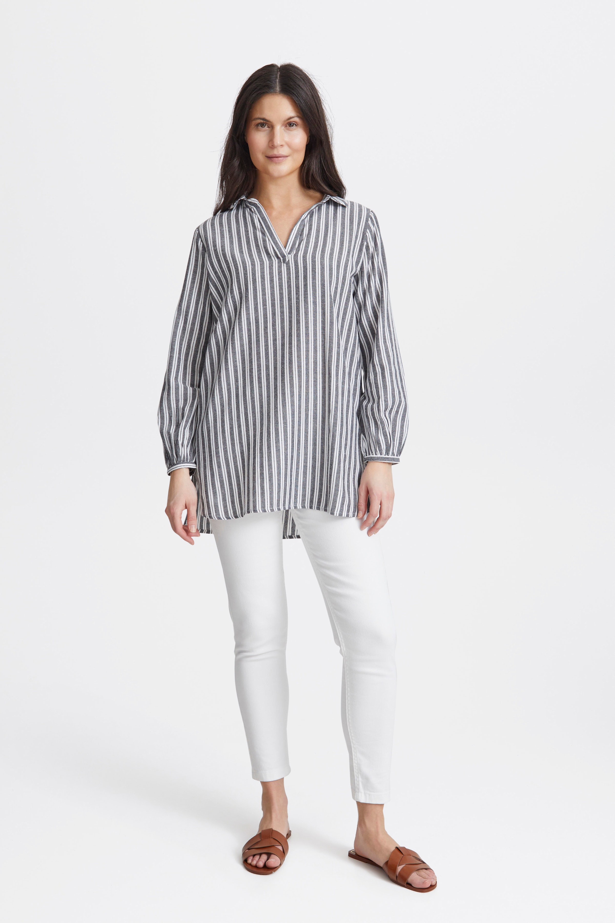 FXBONNIE Tunika LOOKBOOK FRONT 20615305-200115