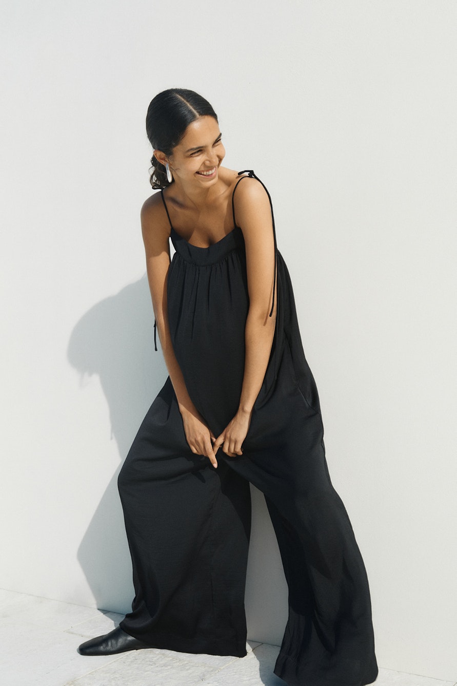 KinleyIW Jumpsuit LOCATION NONE 30110771-194008