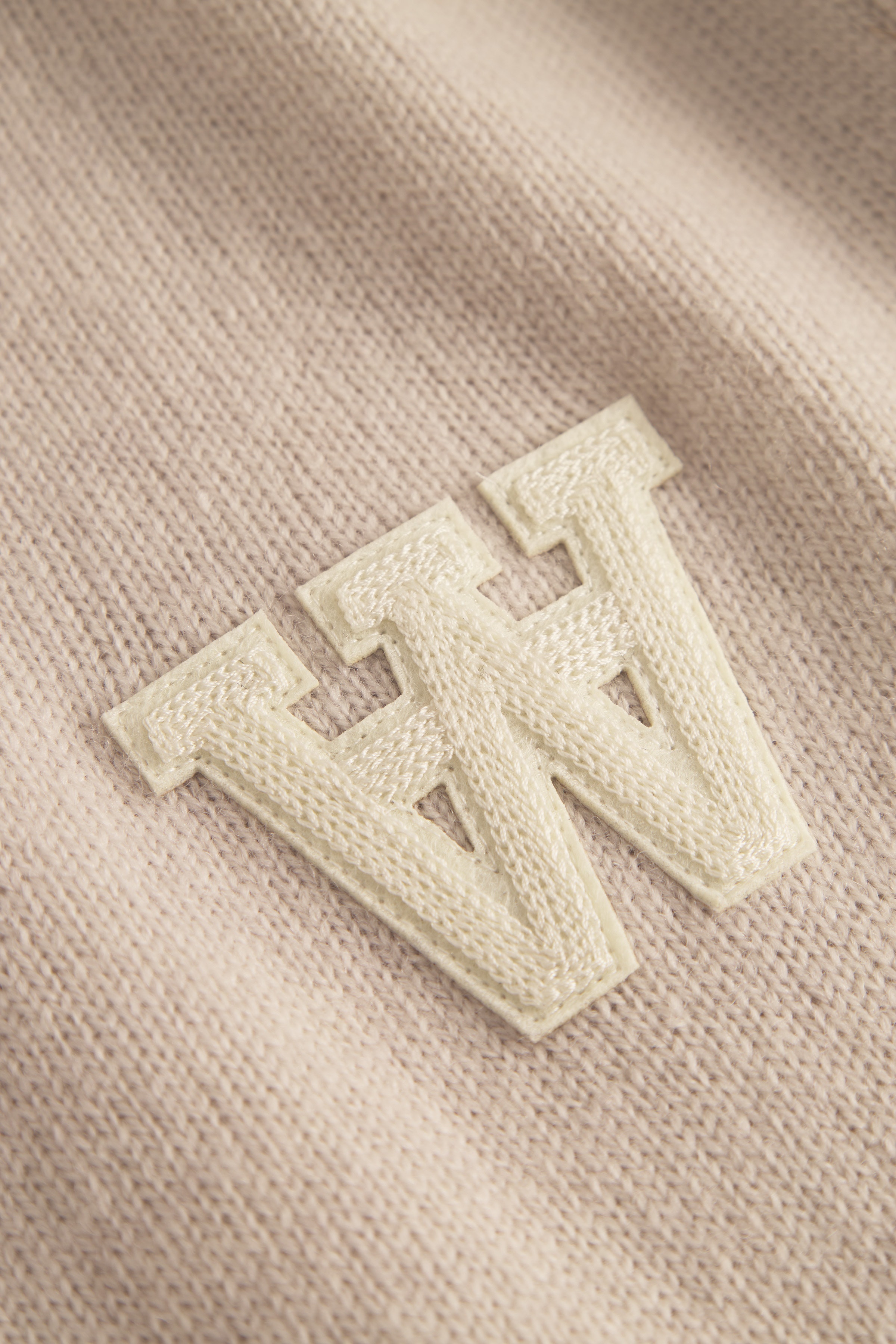WWTay Lambswool Pullover PACK DETAIL 30251382-144500