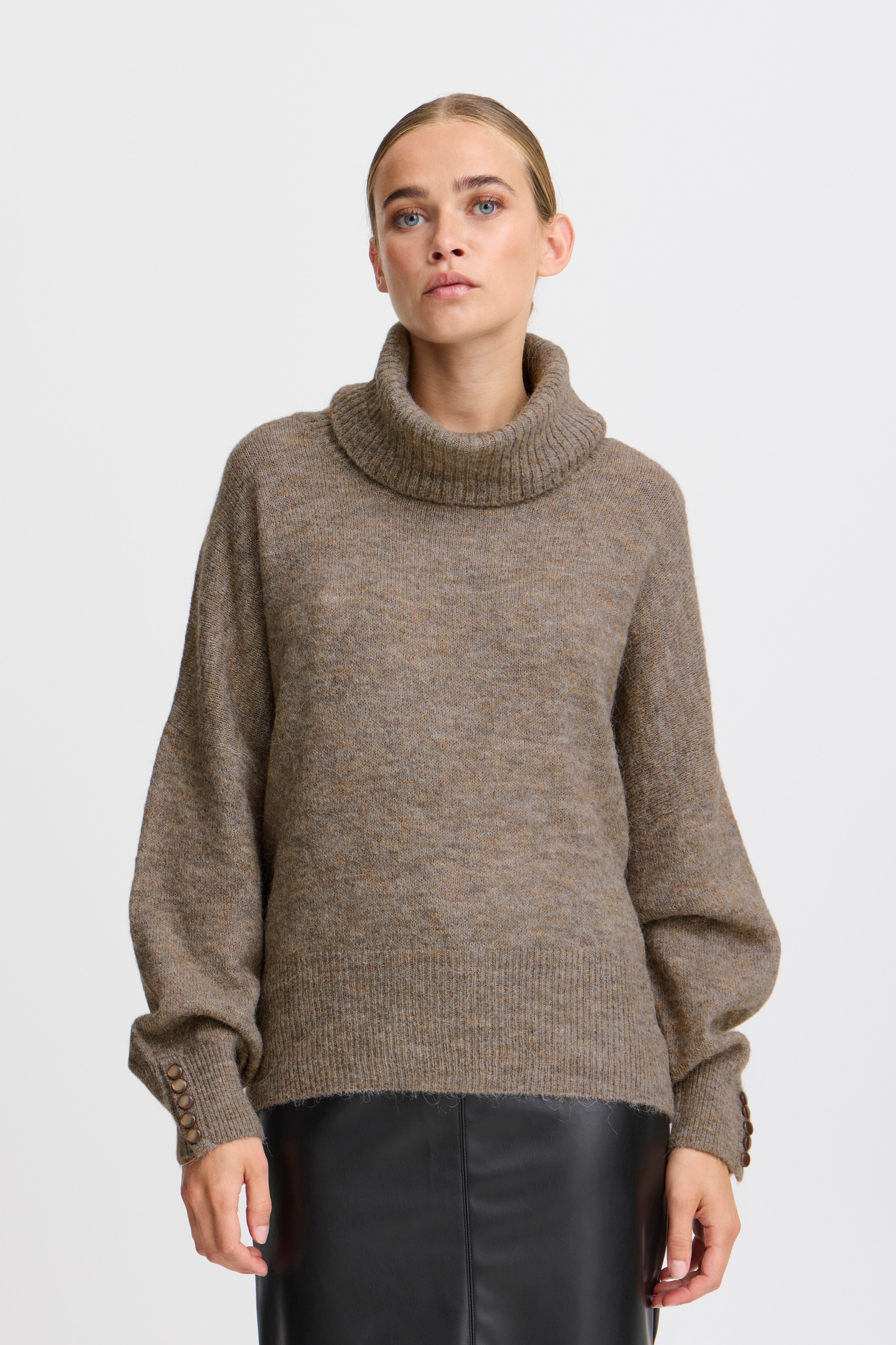 IHKAMARA Pullover LOOKBOOK FRONT 20121996-171212