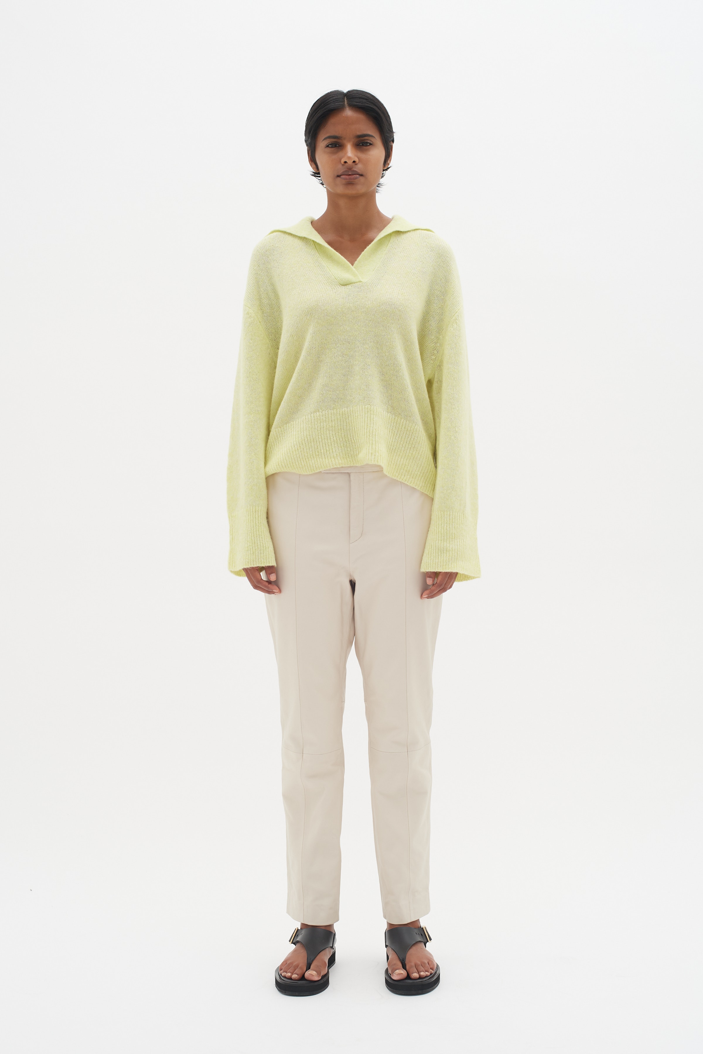 MonnaIW V-Pullover LOOKBOOK FRONT 30109156-130530