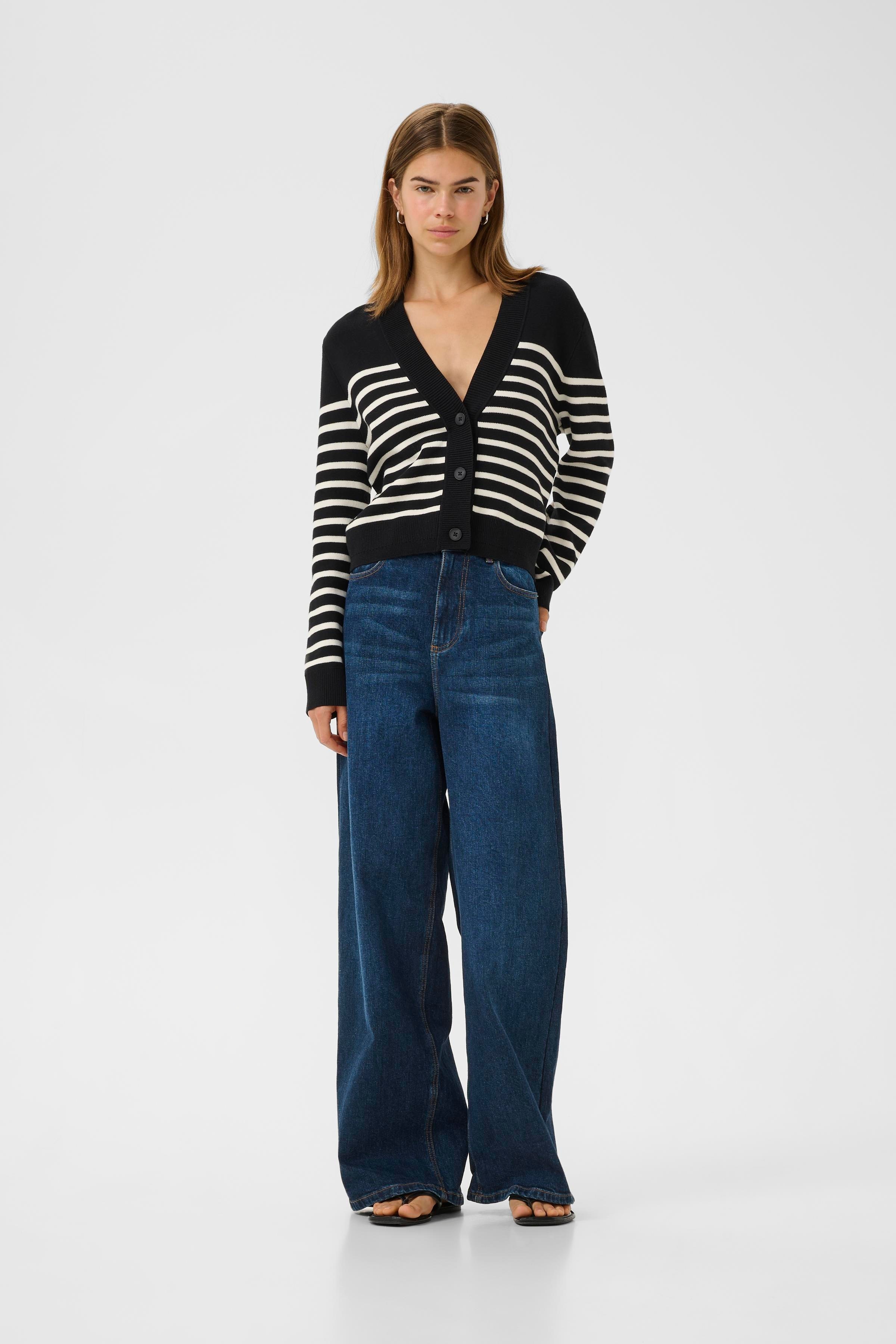 WallisIW Cardigan LOOKBOOK FRONT 30110295-300667