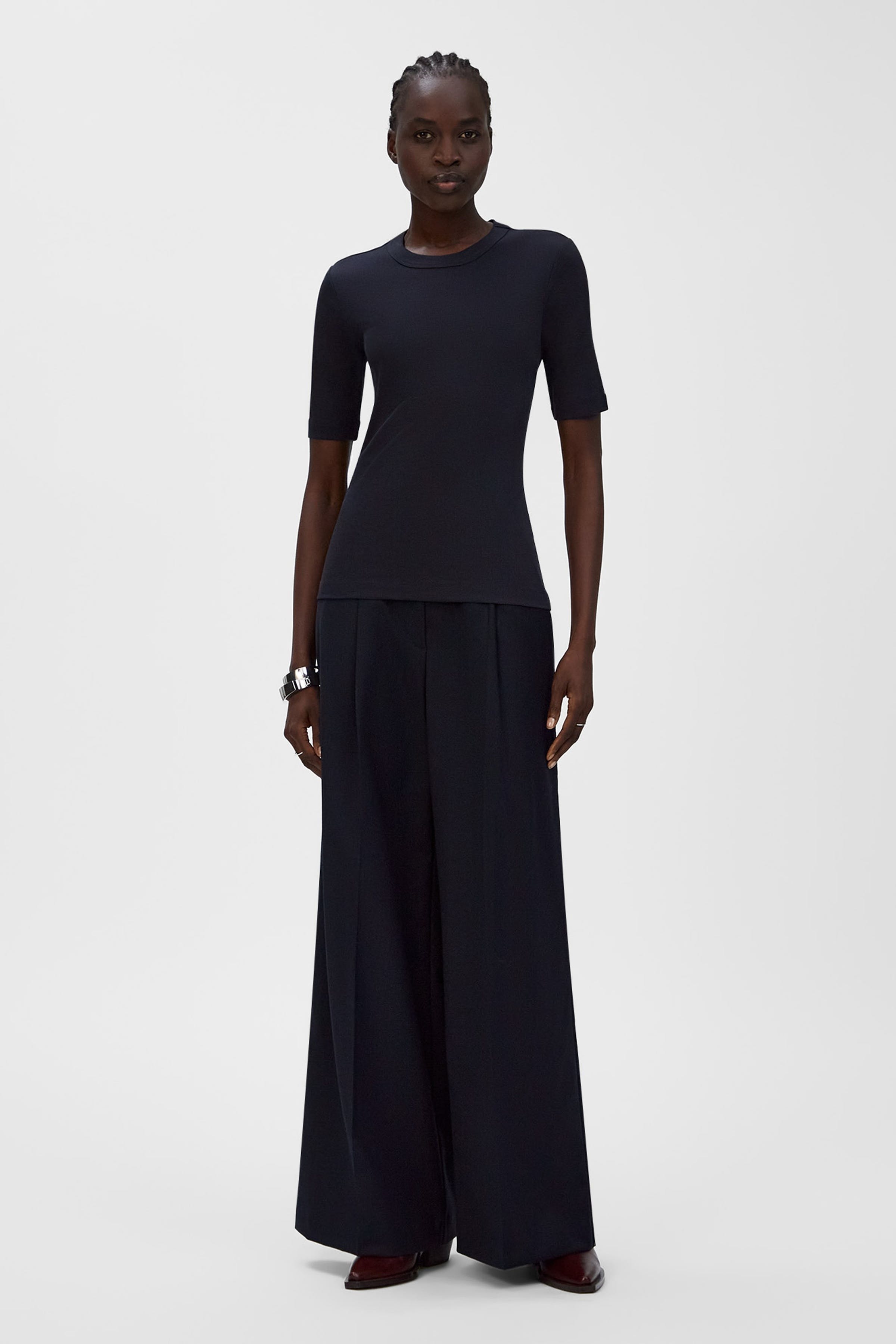 KRISTIN T-shirt LOOKBOOK FRONT 30600446-BL899