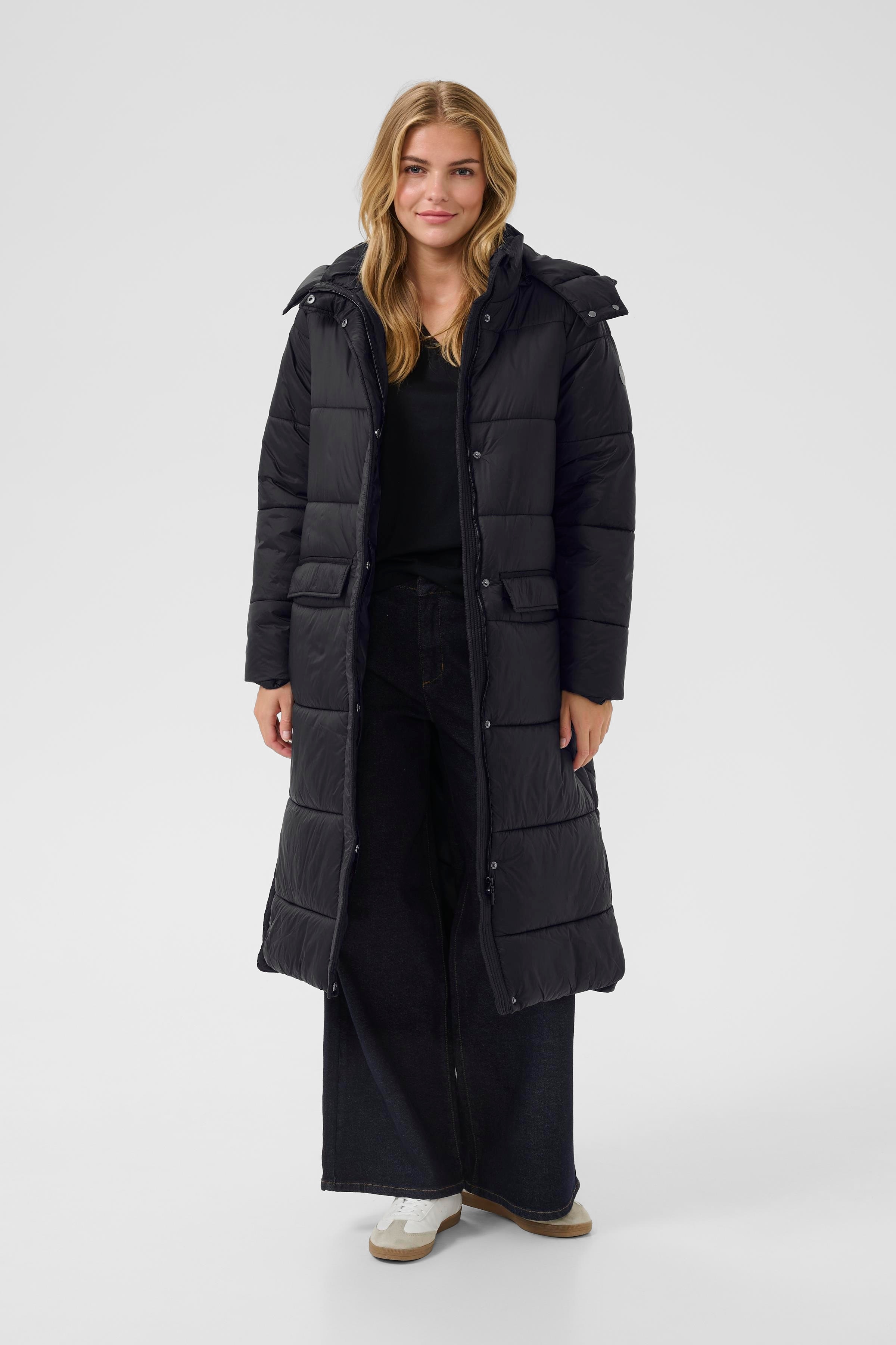 CRGaiagro Outerwear LOOKBOOK FRONT 10613921-100120