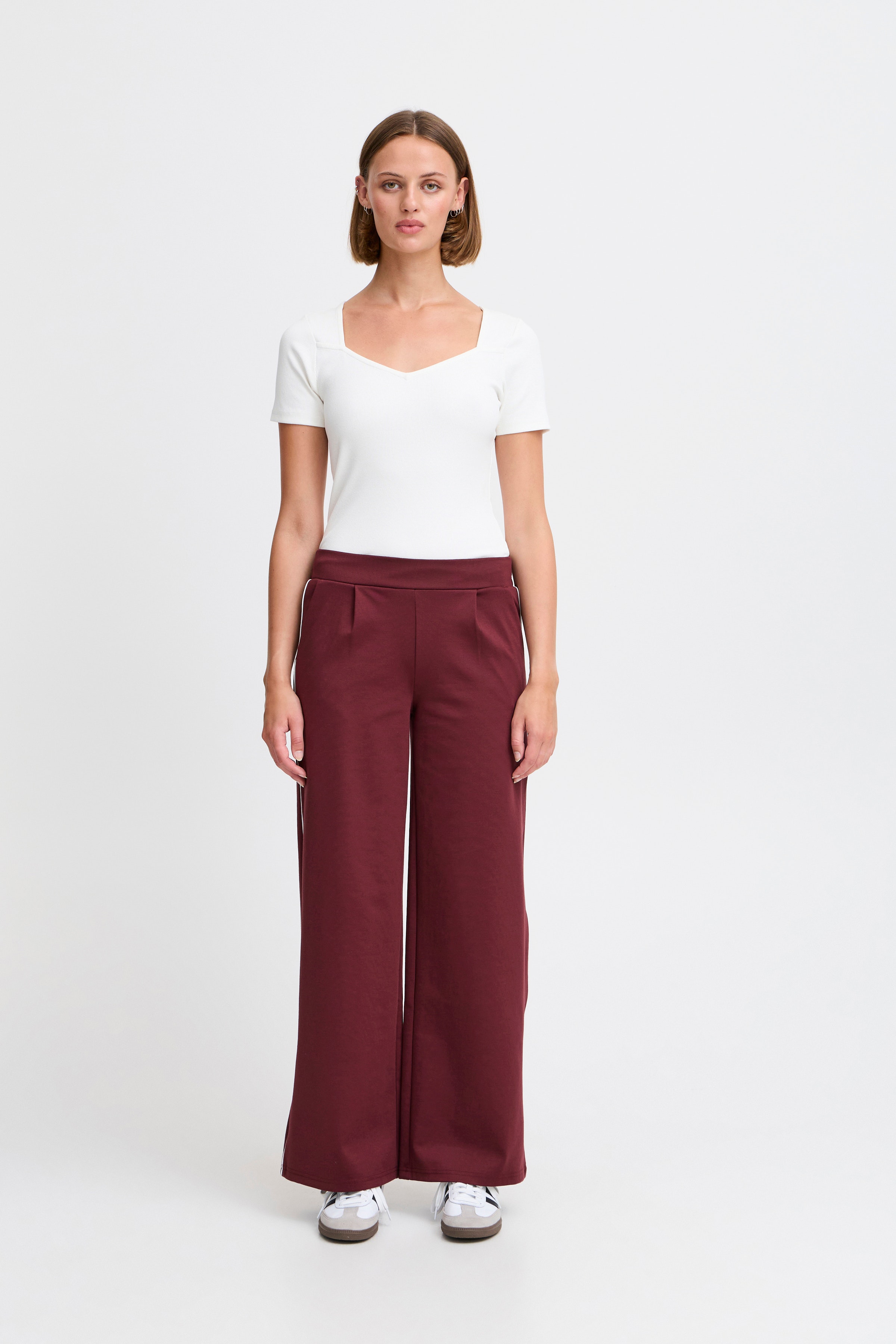 IXKATE Trousers LOOKBOOK FRONT 20123551-191627