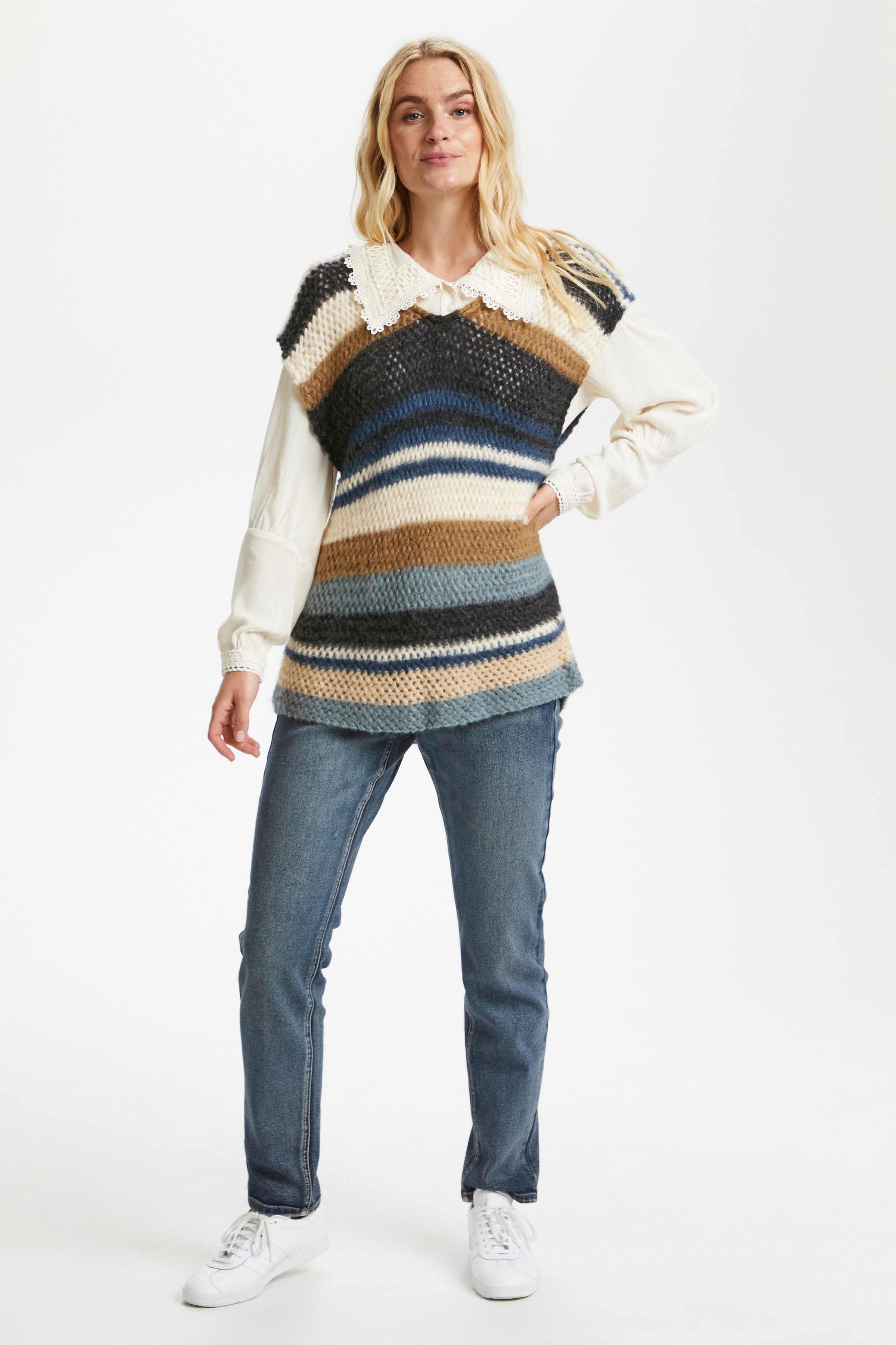 CRRobertine Stickad cardigan LOOKBOOK FRONT 10608670-101774
