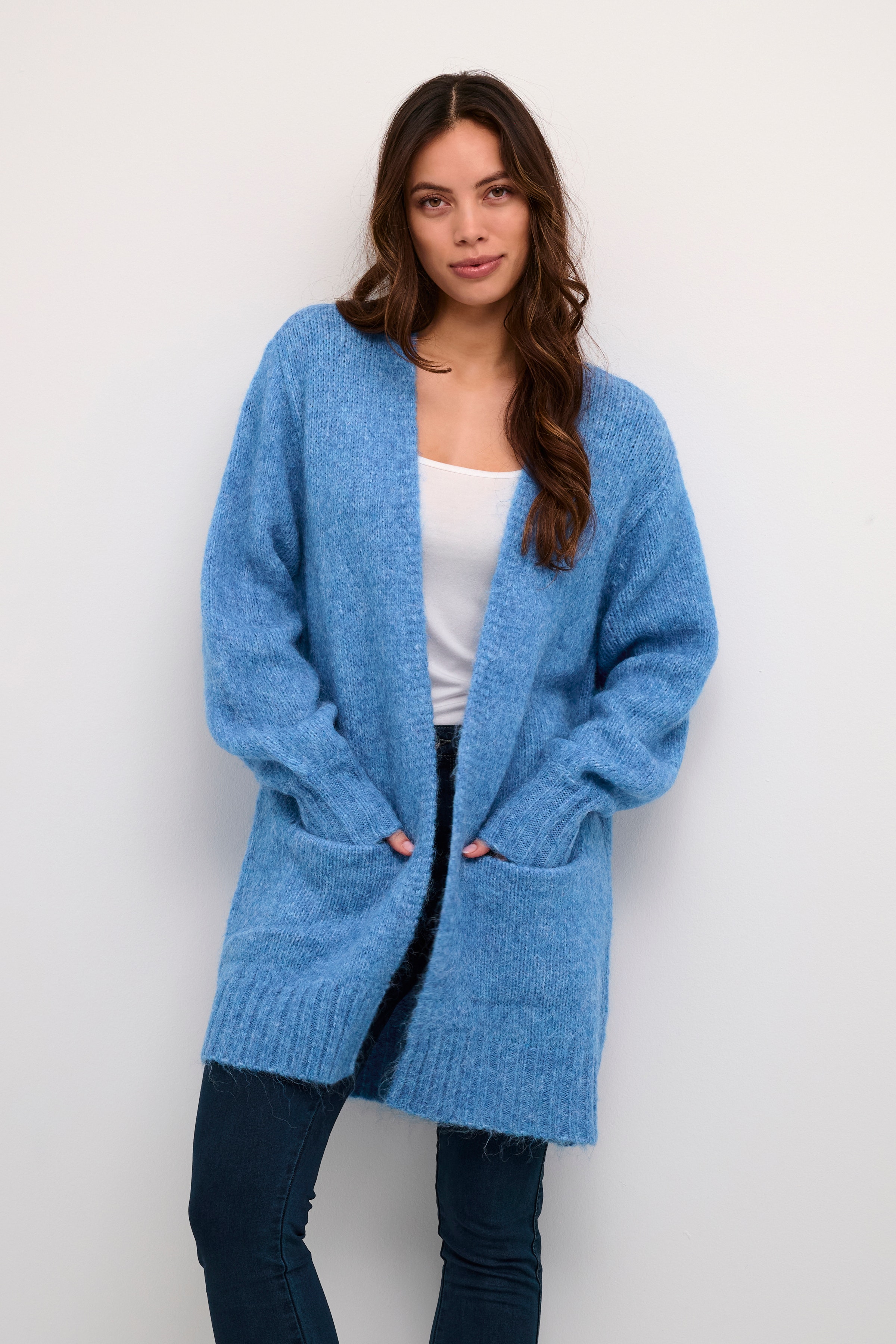 KAalioma Cardigan LOOKBOOK FRONT 10505567-1840391