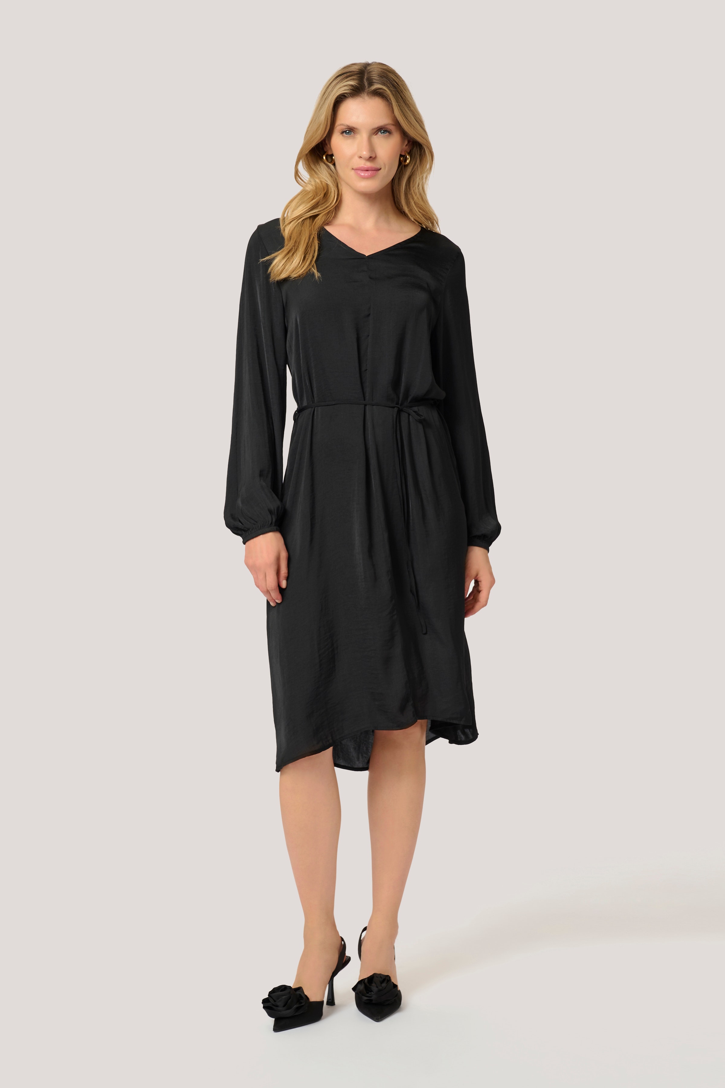 KAcassie Robe LOOKBOOK FRONT 10509729-100121
