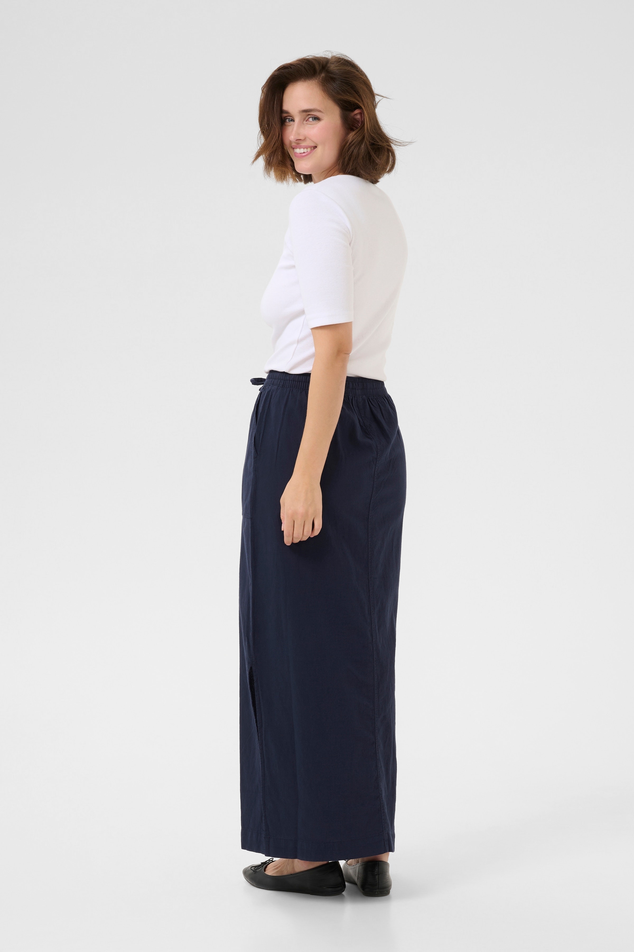 KAnaya Skirt LOOKBOOK BACK 10509504-194020